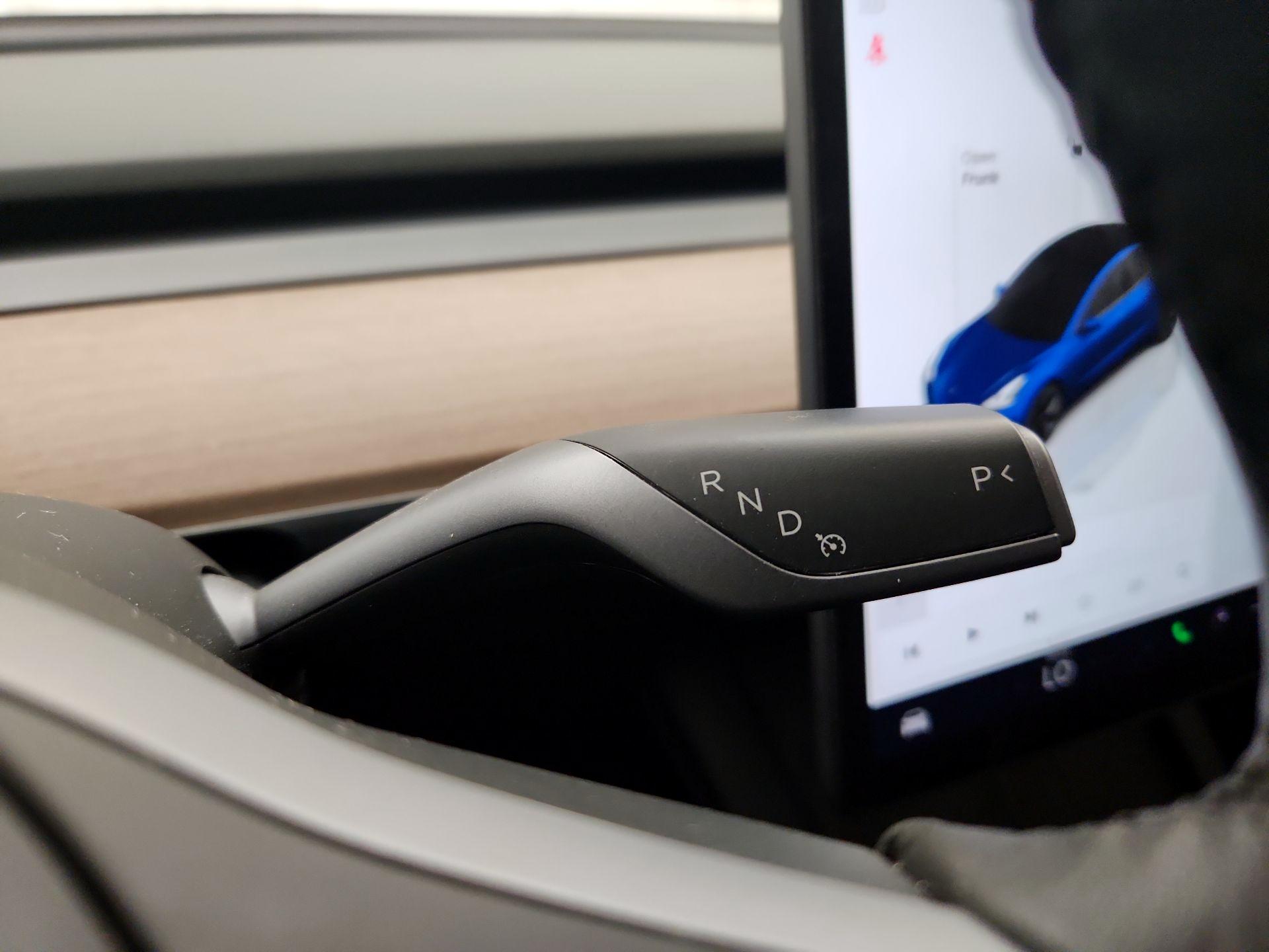Thumbnail: 2022 Tesla Model 3 - 17