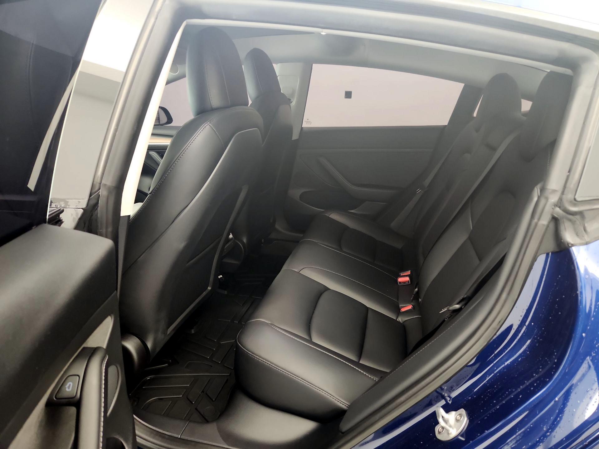 Thumbnail: 2022 Tesla Model 3 - 20