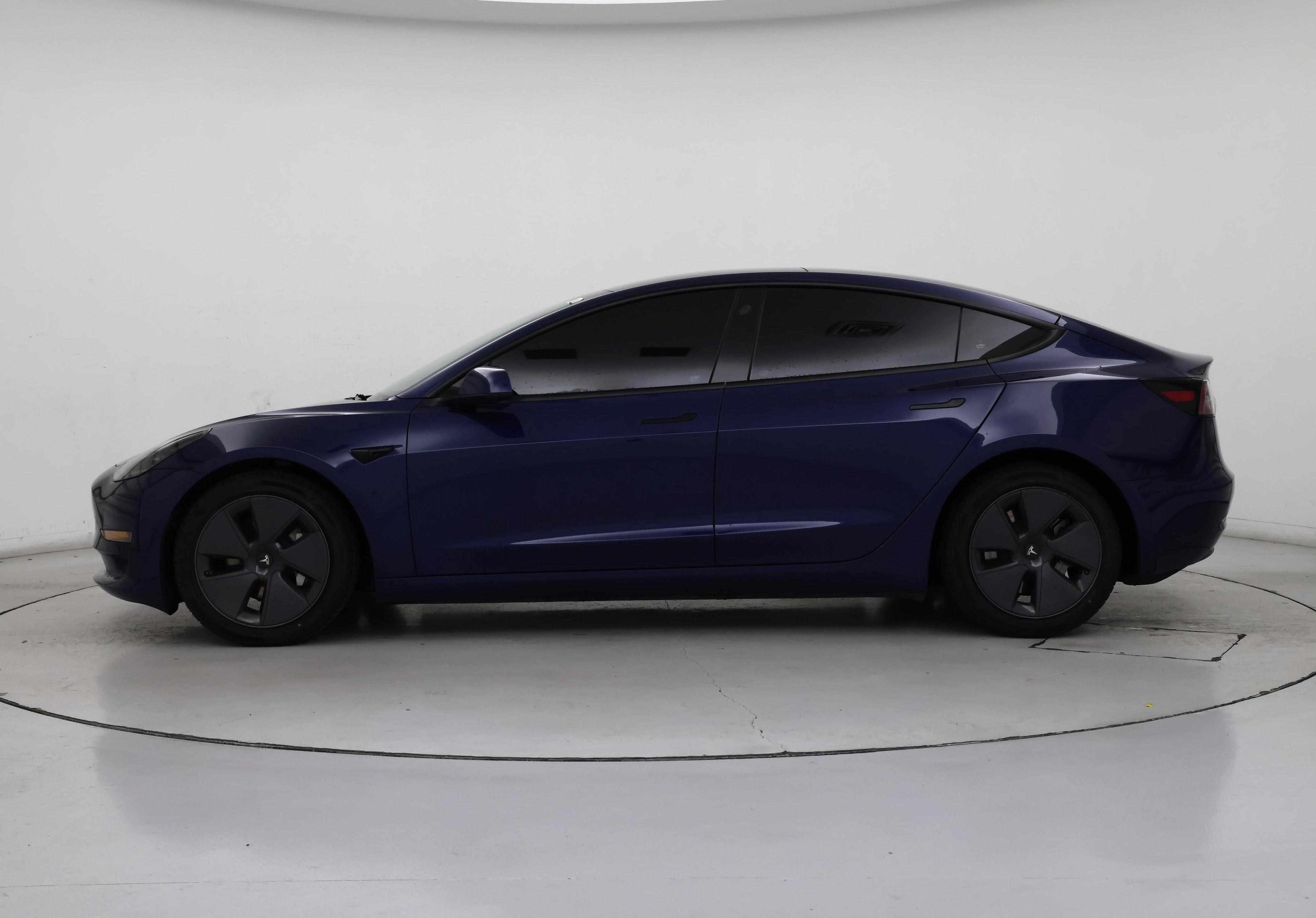 Thumbnail: 2022 Tesla Model 3 - 3