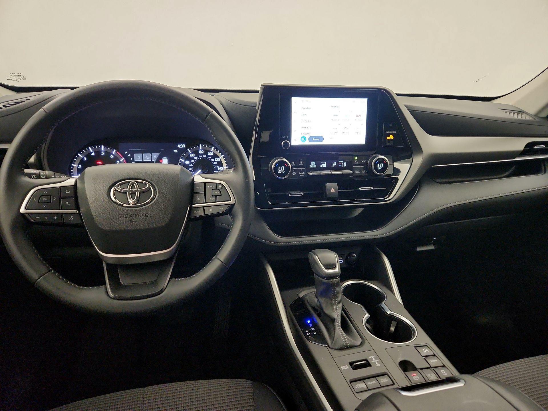 Thumbnail: 2024 Toyota Highlander - 9