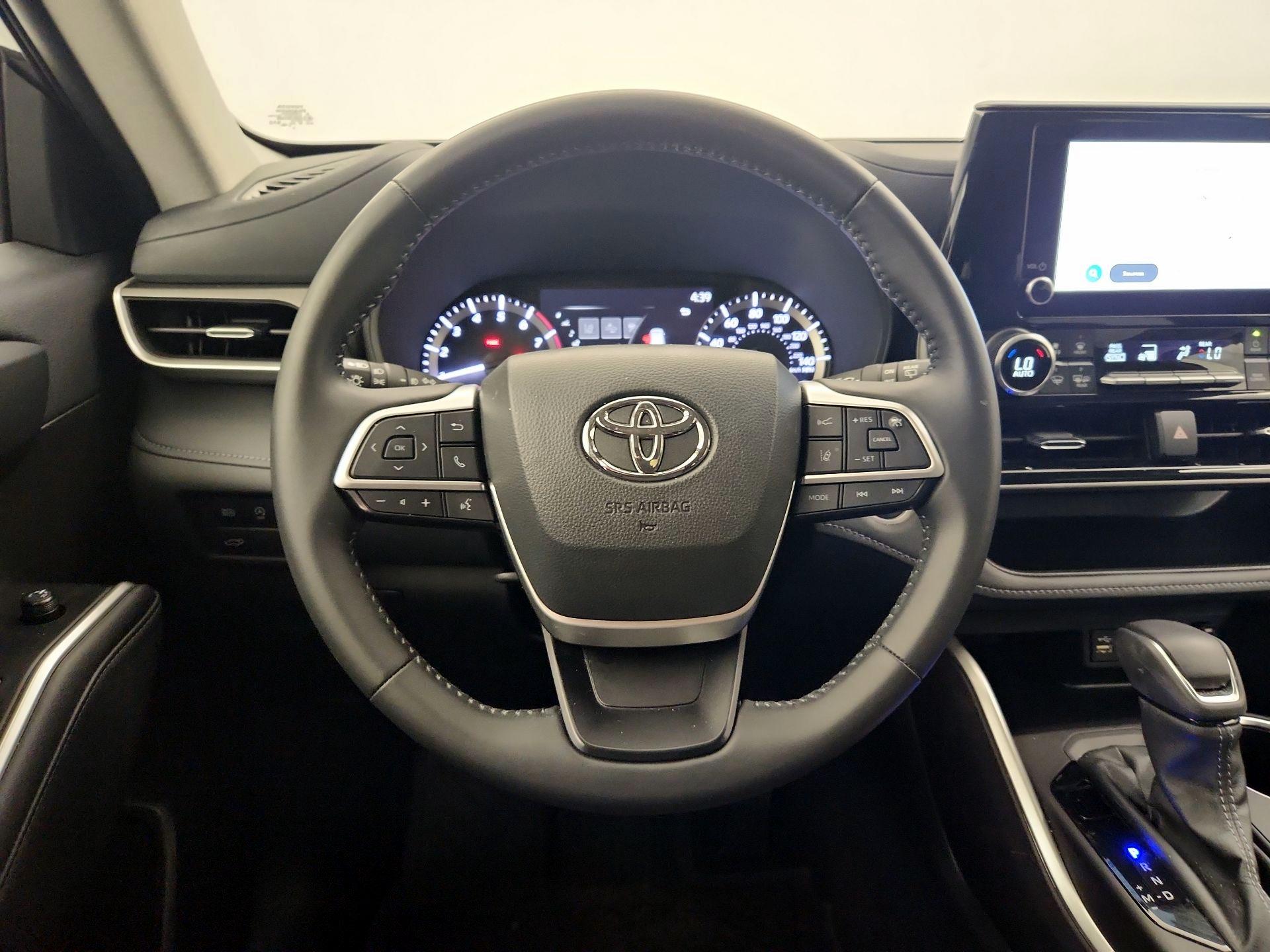 Thumbnail: 2024 Toyota Highlander - 10