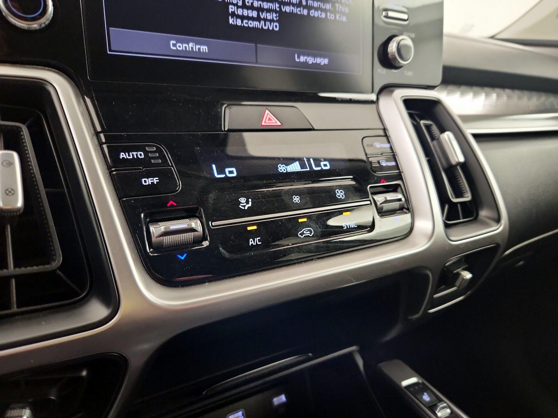 Thumbnail: 2021 Kia Sorento - 16