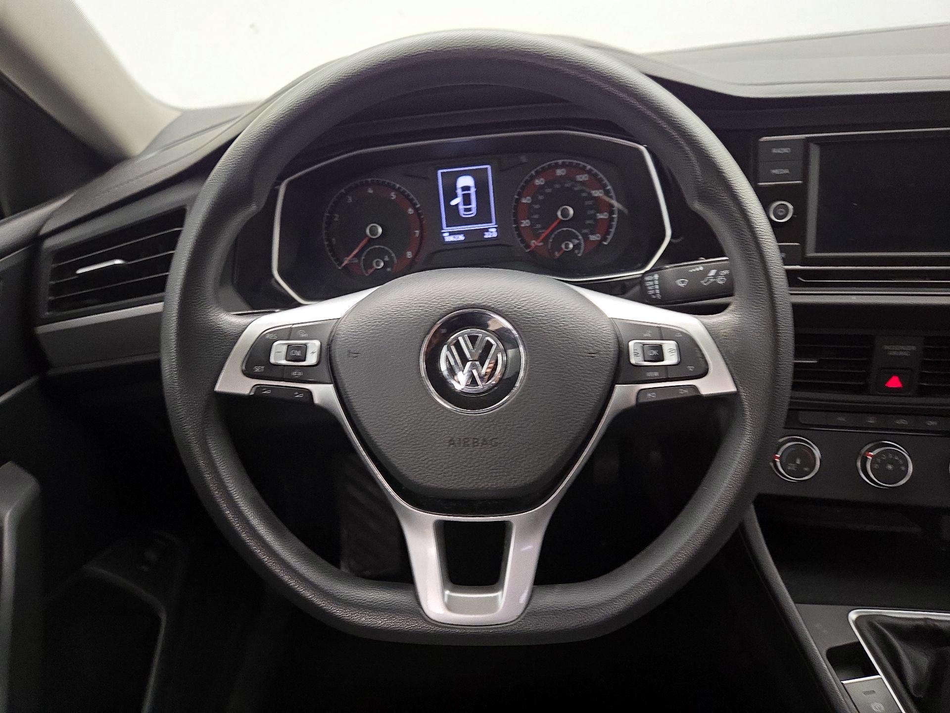 Thumbnail: 2019 Volkswagen Jetta - 10