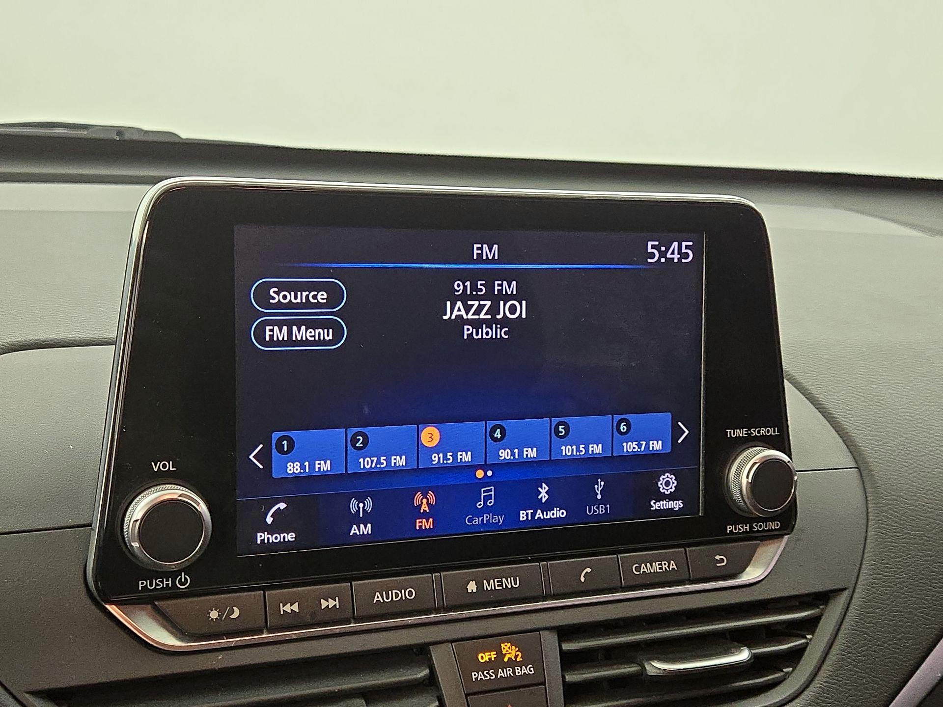 Thumbnail: 2019 Nissan Altima - 15
