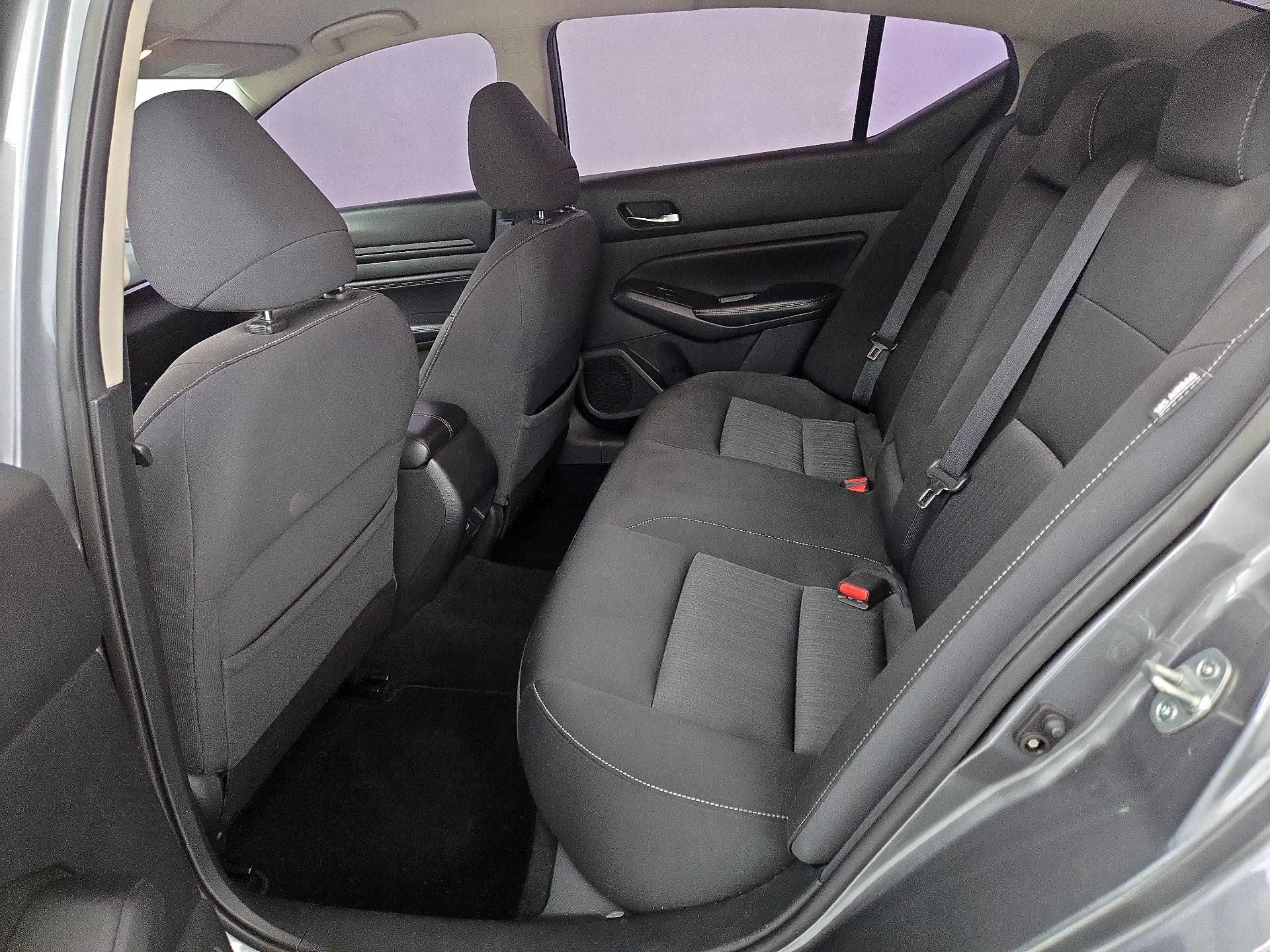 Thumbnail: 2019 Nissan Altima - 19