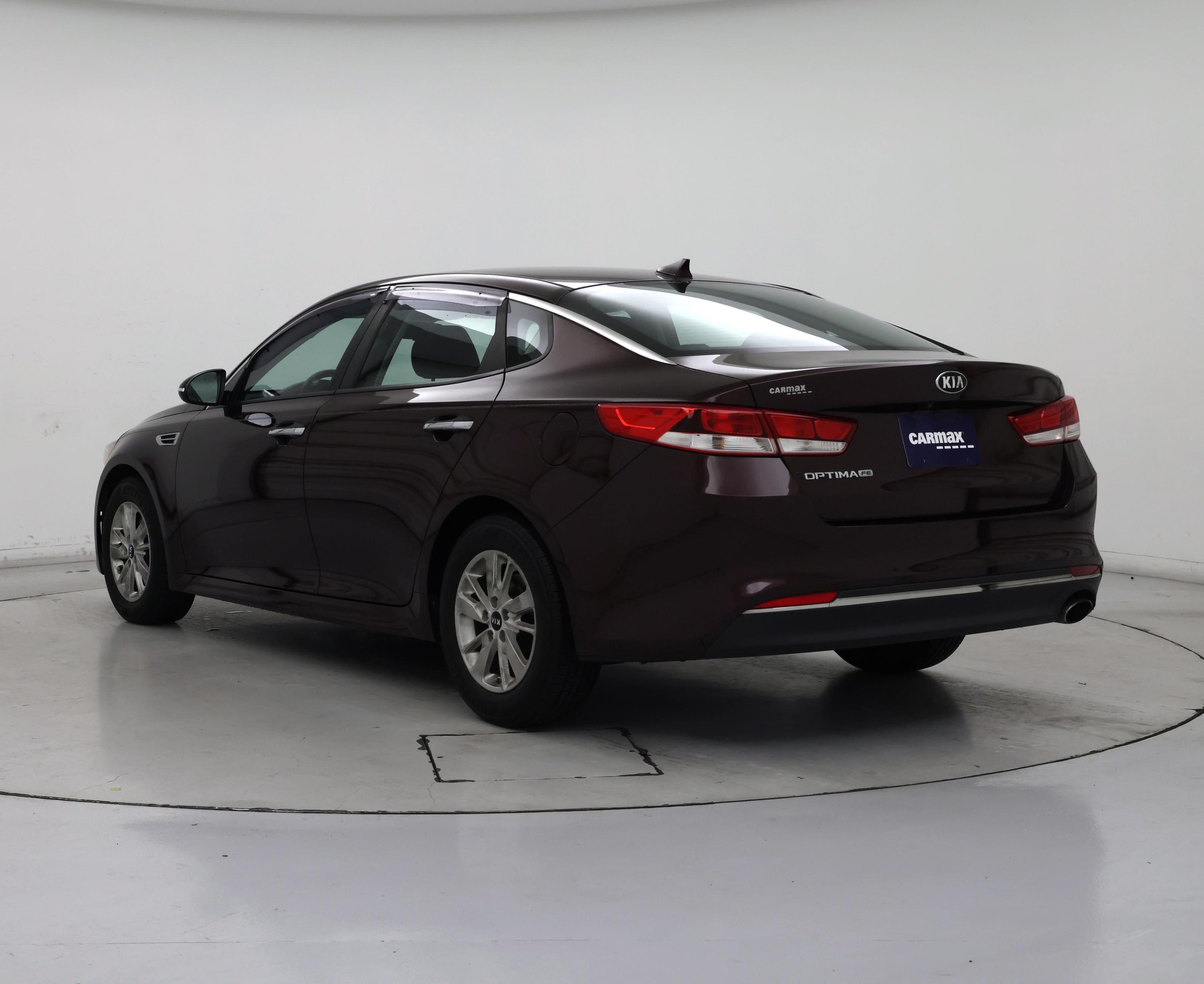 Thumbnail: 2017 Kia Optima - 2