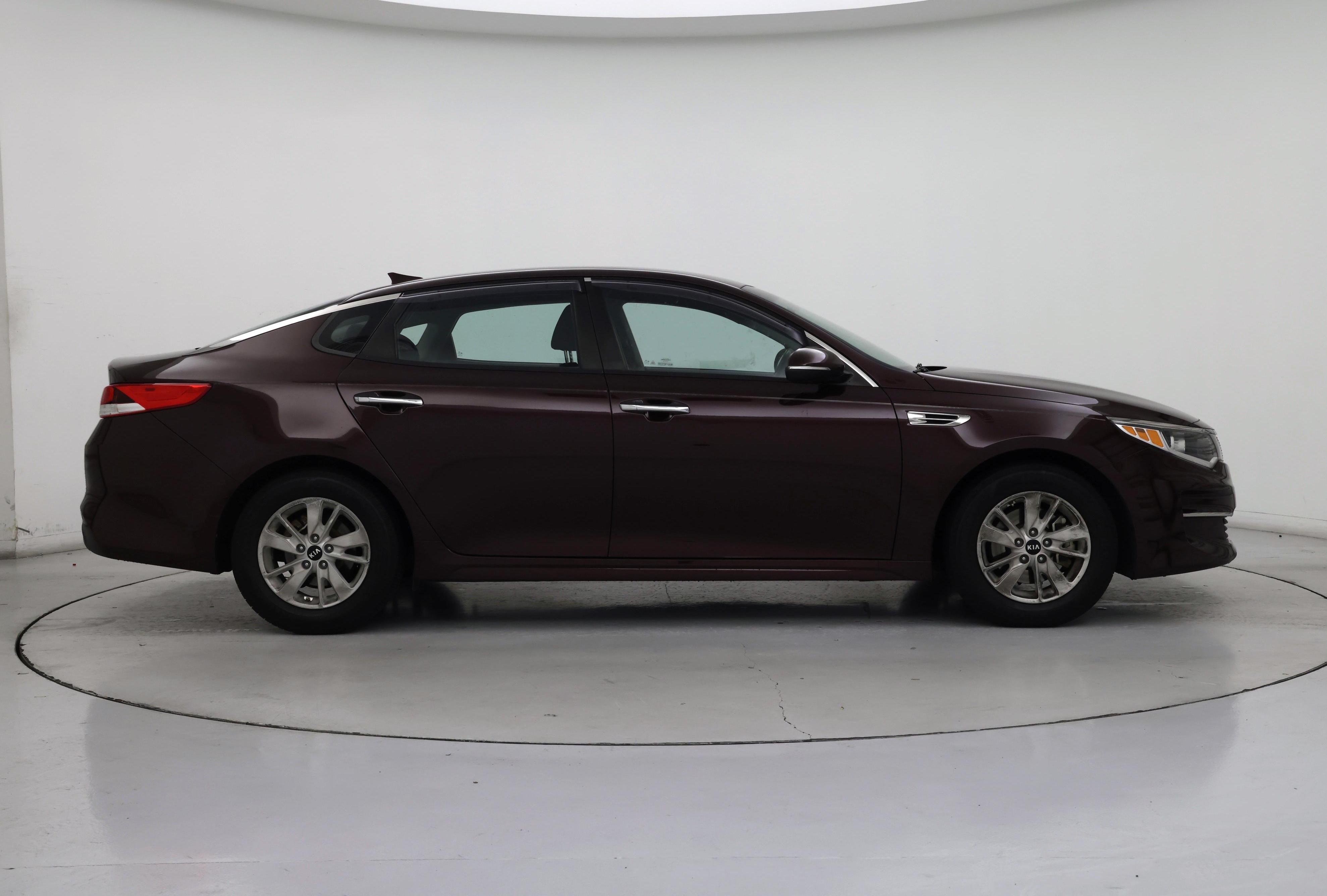 Thumbnail: 2017 Kia Optima - 7