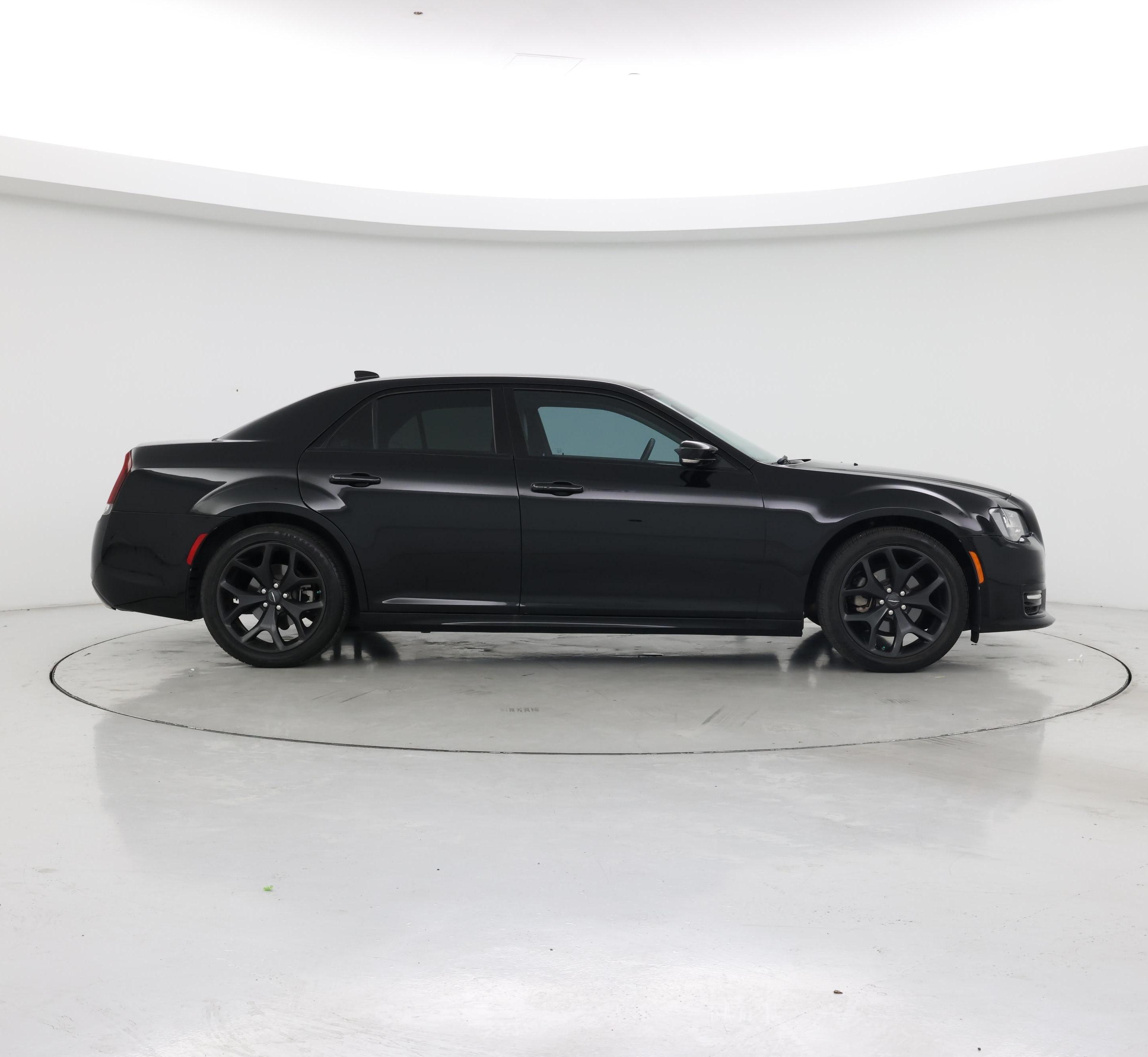 Thumbnail: 2022 Chrysler 300 - 7