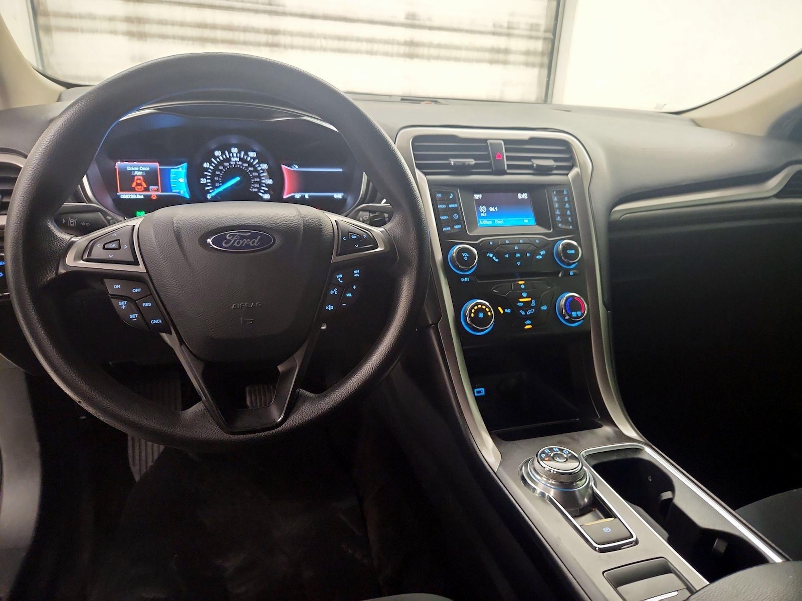 2017 Ford Fusion SE - Photo 10