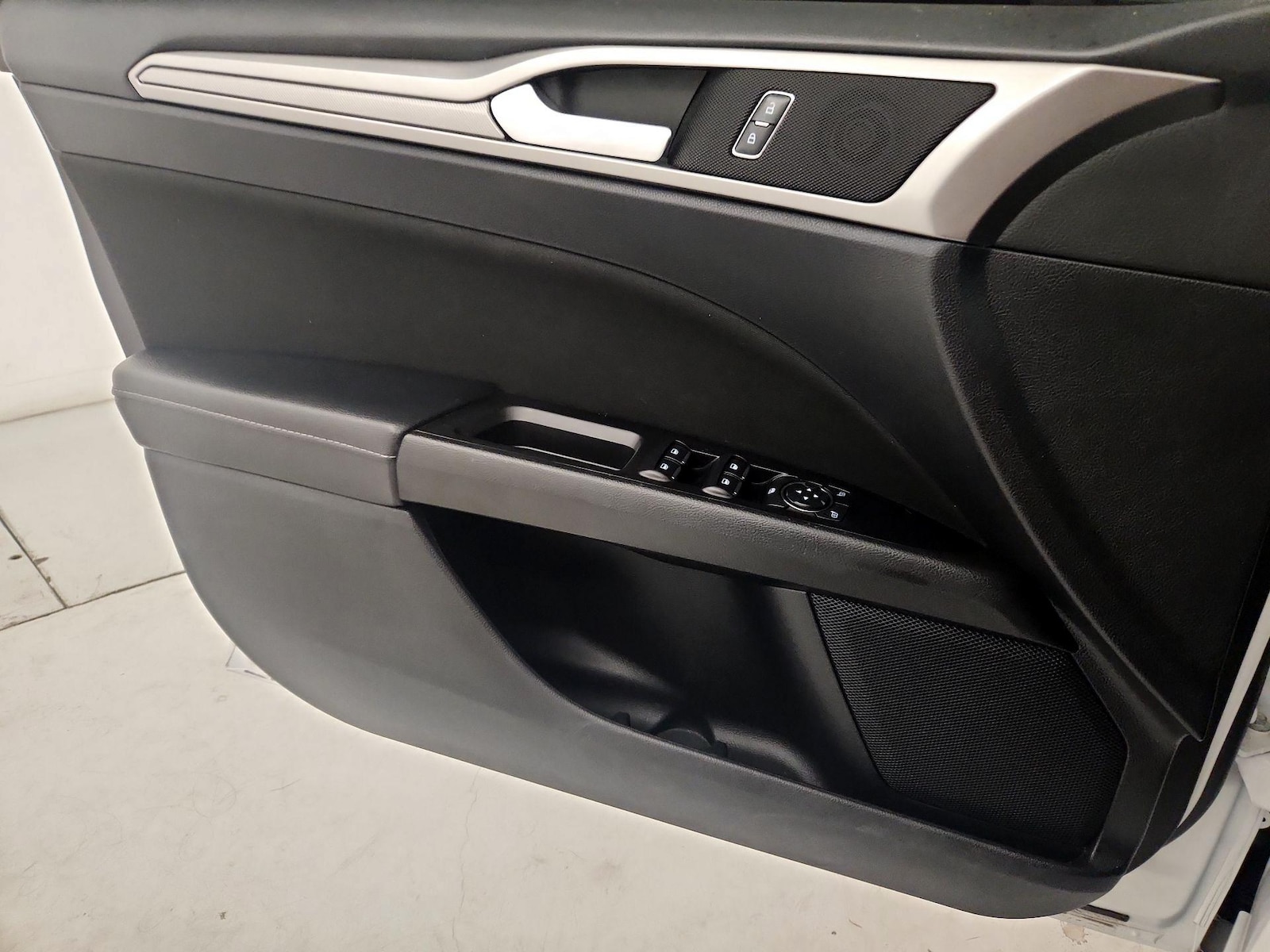2017 Ford Fusion SE - Photo 13