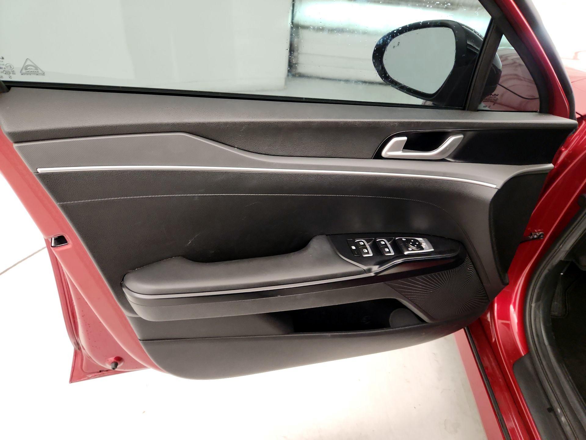 Thumbnail: 2022 Kia K5 - 12