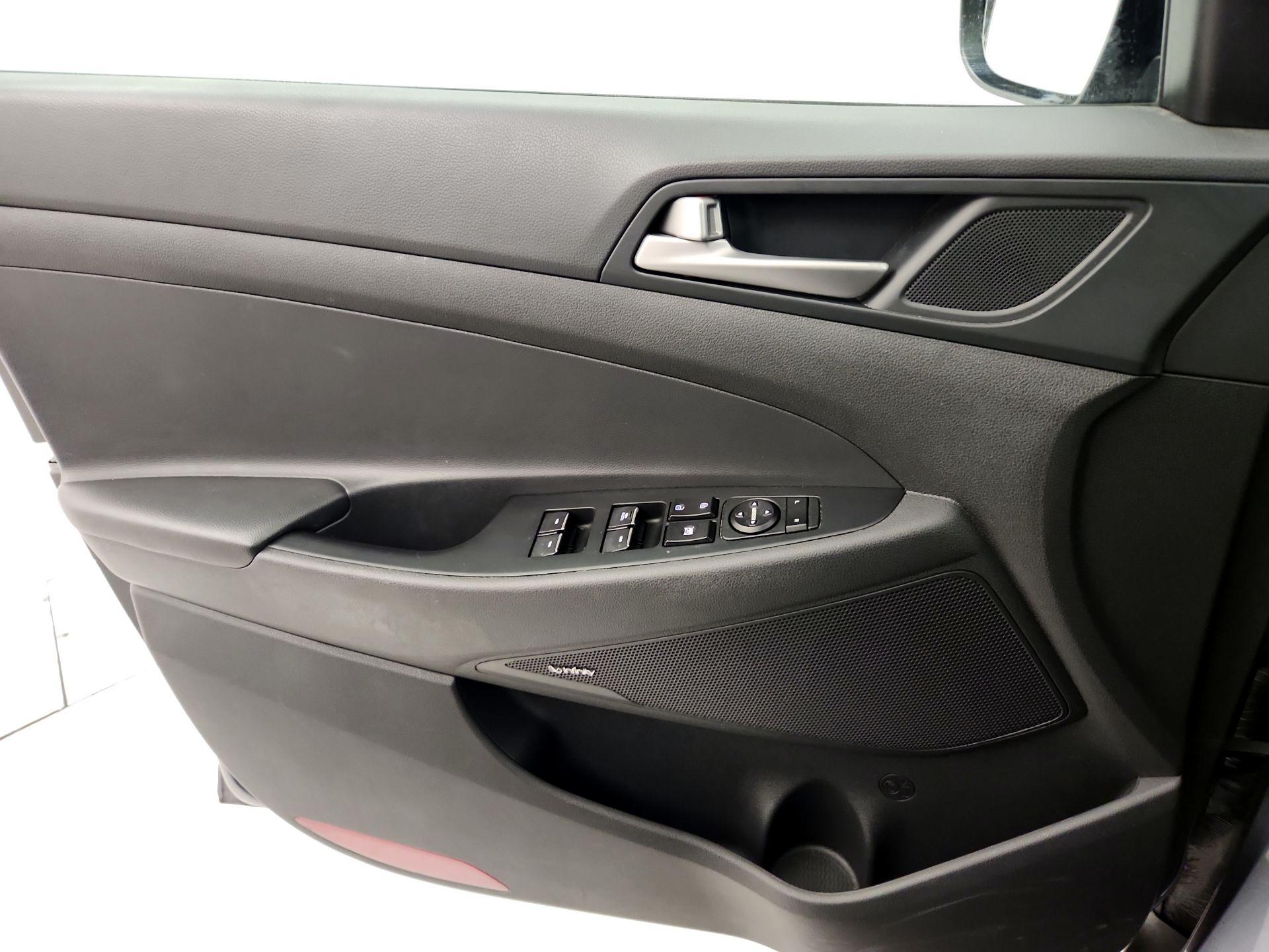 Thumbnail: 2018 Hyundai Tucson - 12