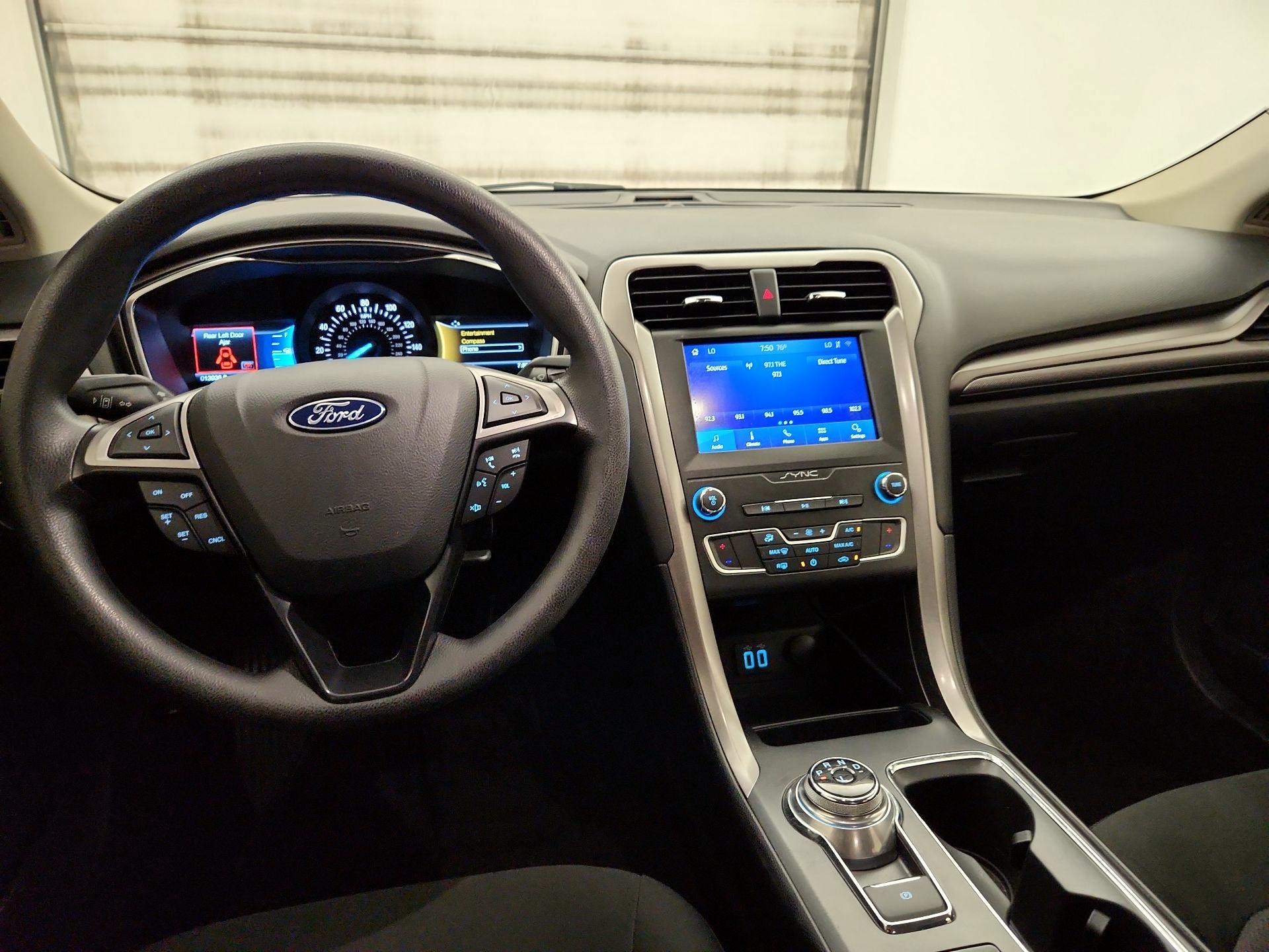 Thumbnail: 2020 Ford Fusion - 9