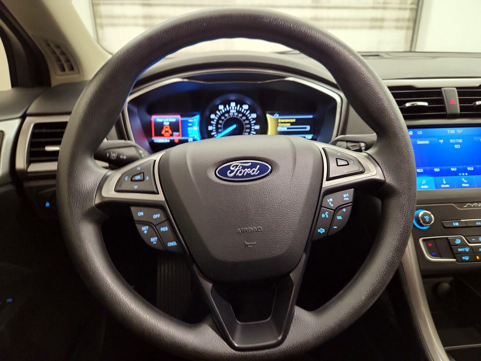 Thumbnail: 2020 Ford Fusion - 10