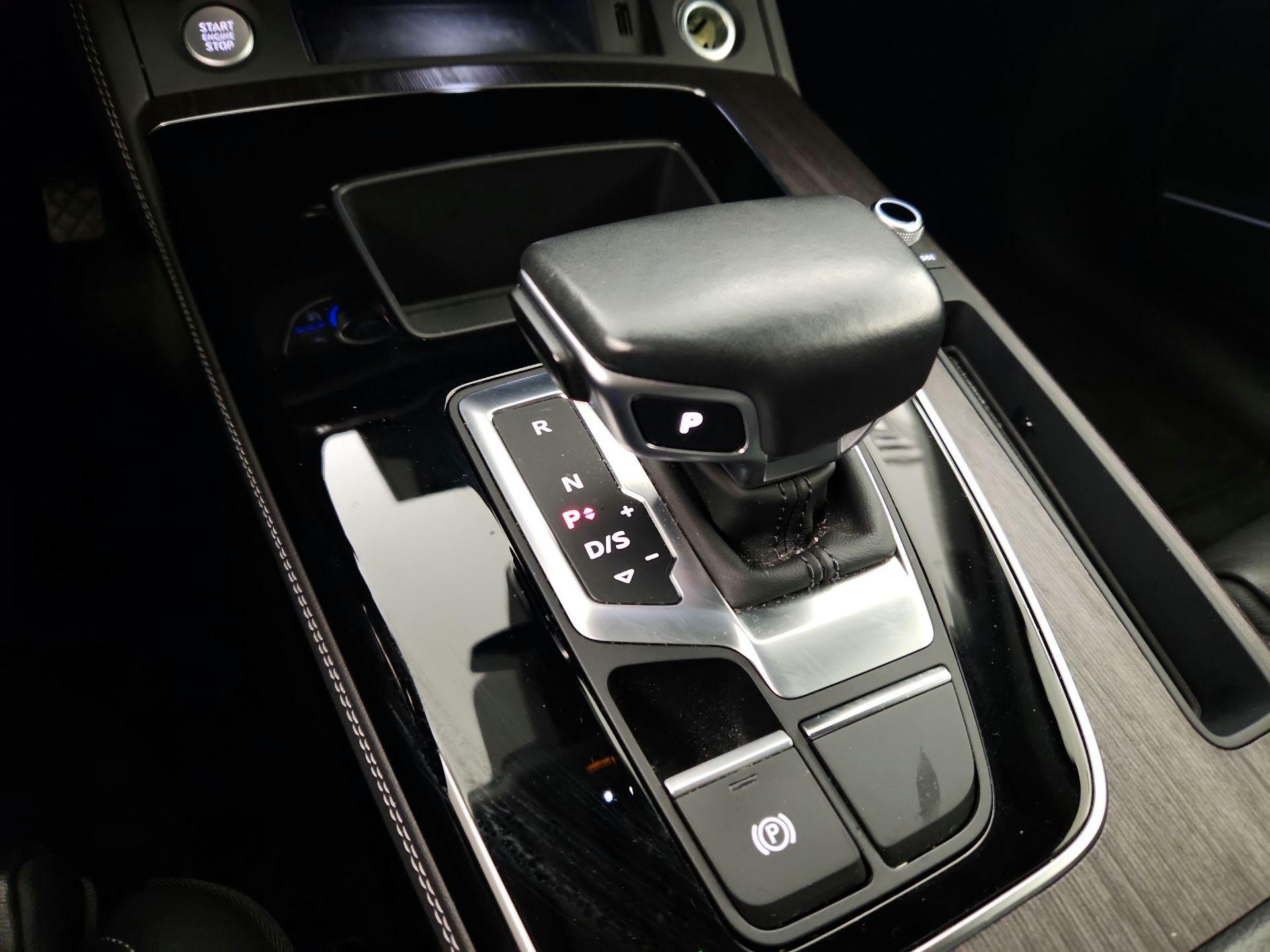 Thumbnail: 2021 Audi Q5 - 17