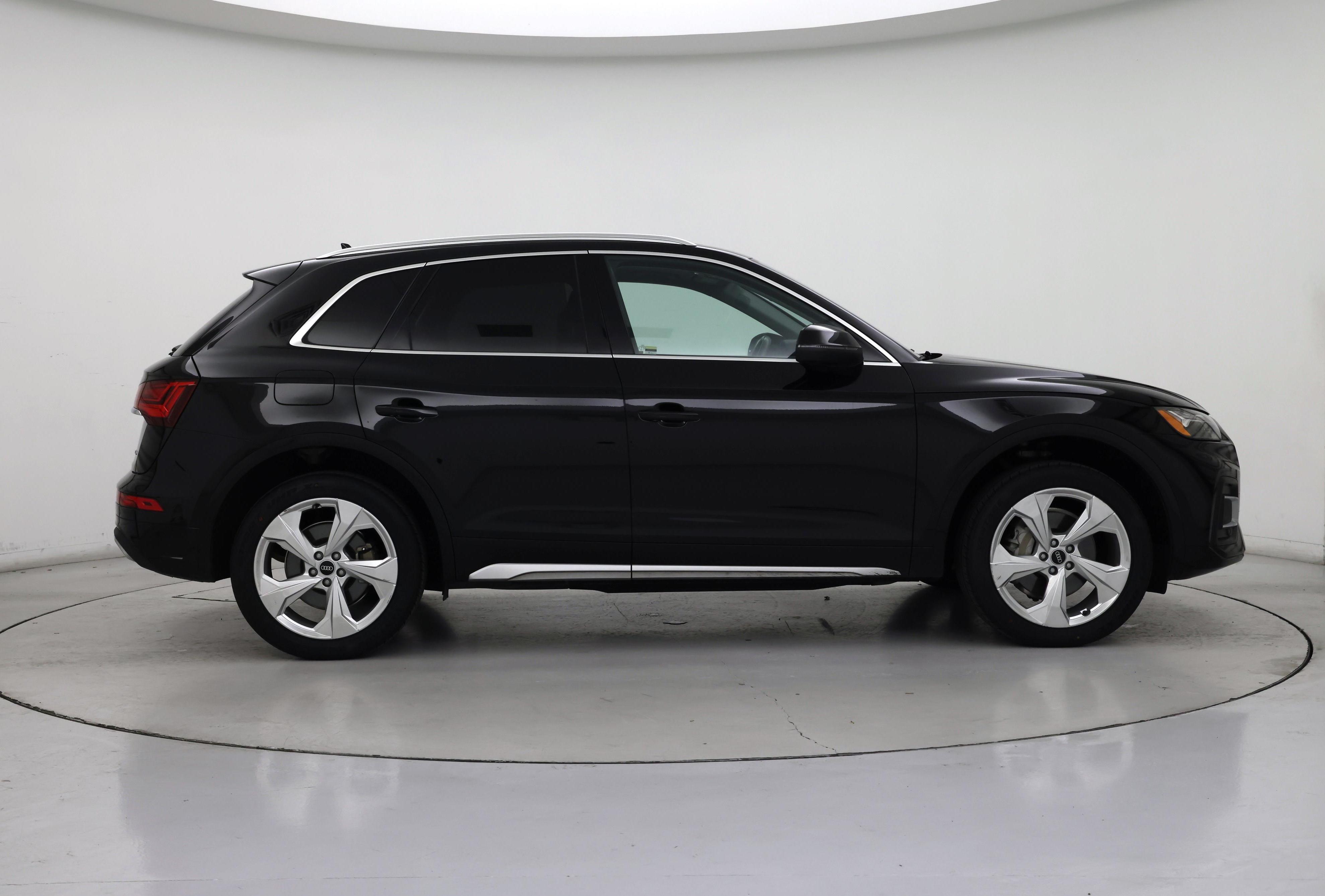 Thumbnail: 2021 Audi Q5 - 7
