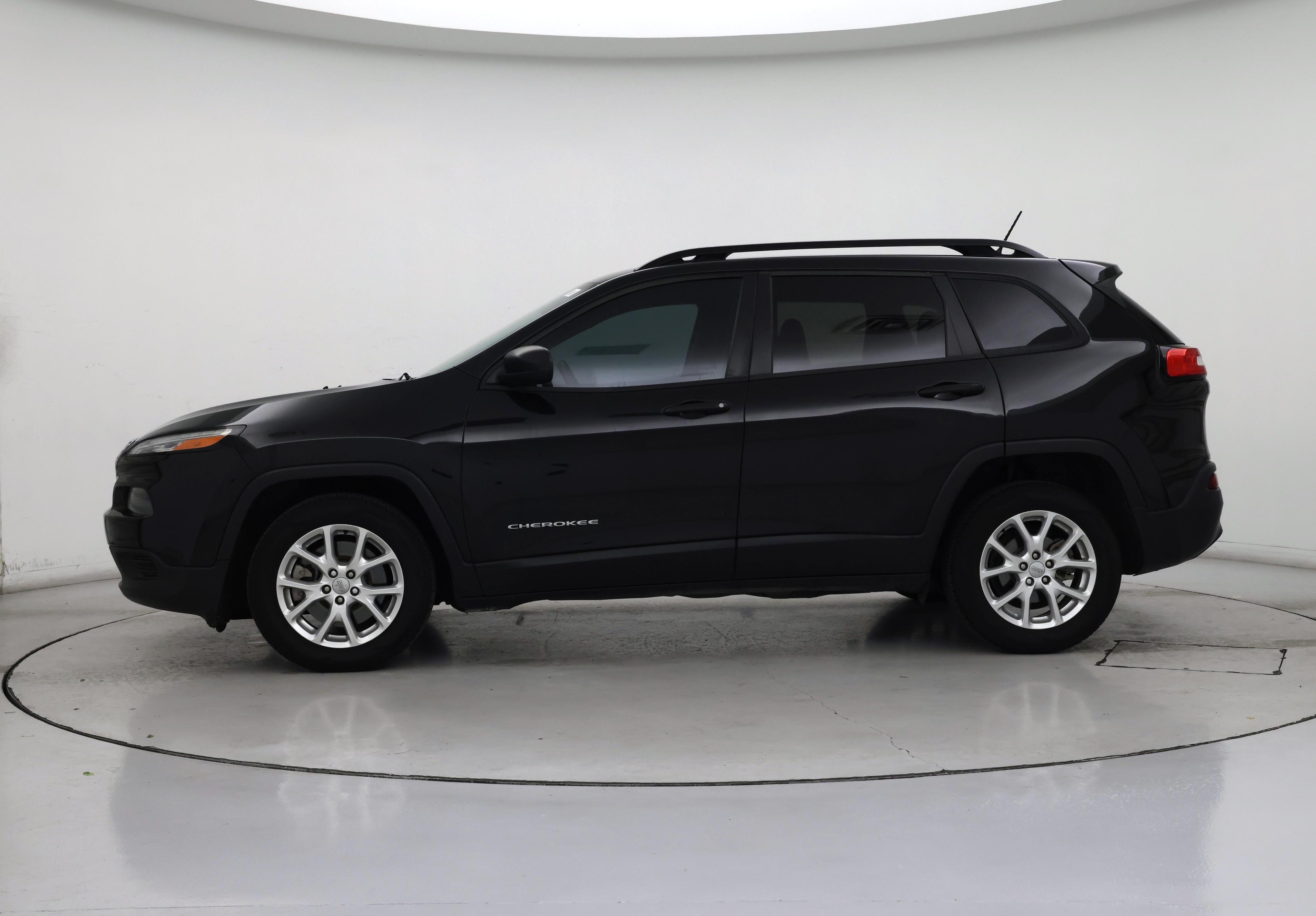 Thumbnail: 2016 Jeep Cherokee - 3