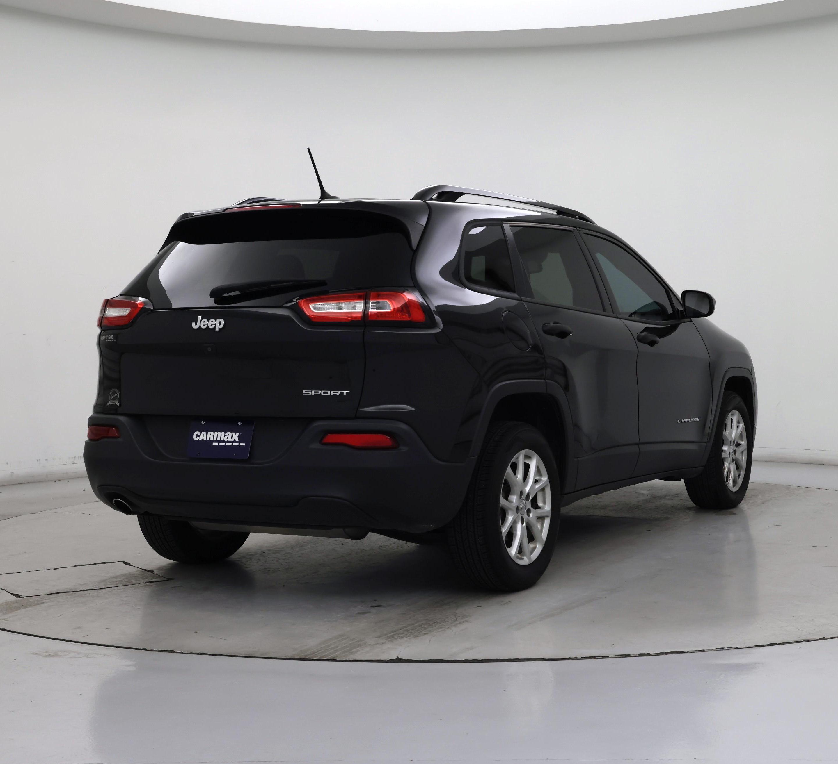 Thumbnail: 2016 Jeep Cherokee - 8