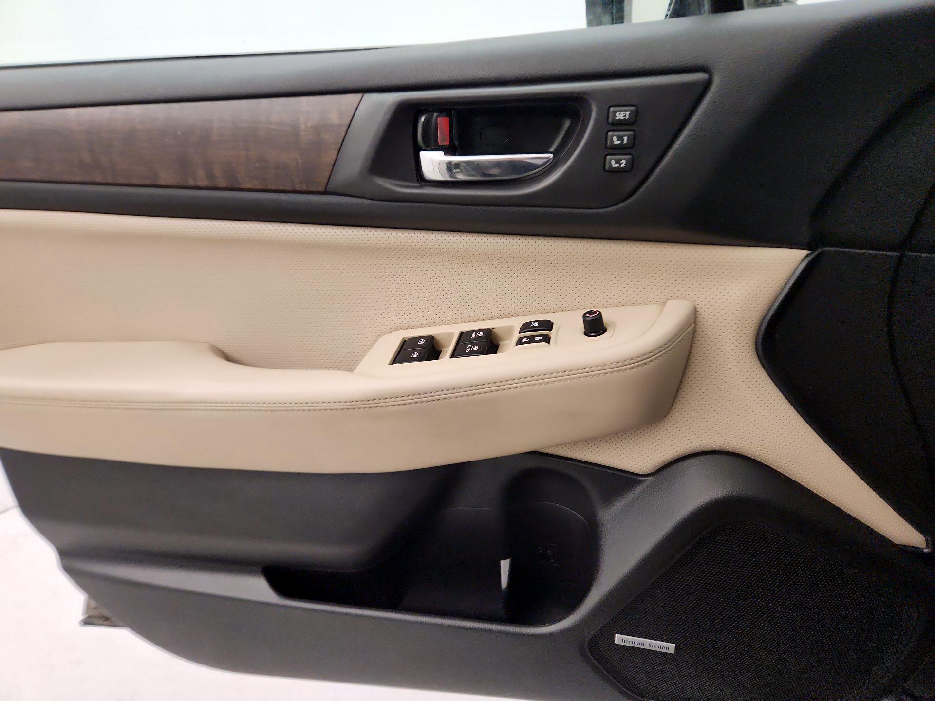 Thumbnail: 2016 Subaru Outback - 12