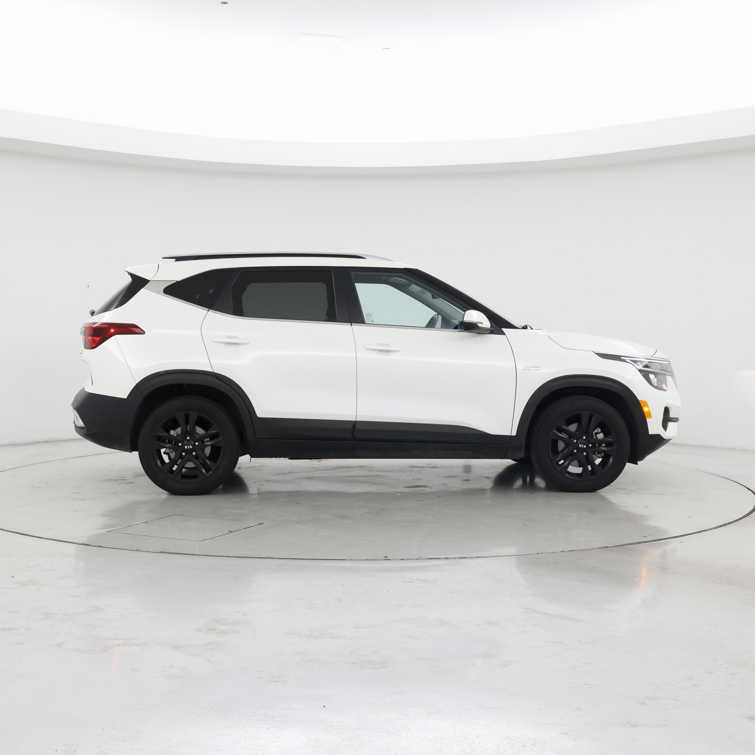 Thumbnail: 2021 Kia Seltos - 7