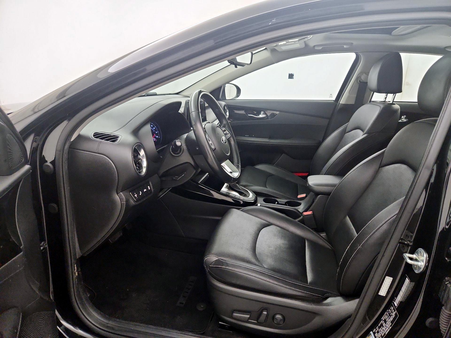 Thumbnail: 2021 Kia Forte - 11