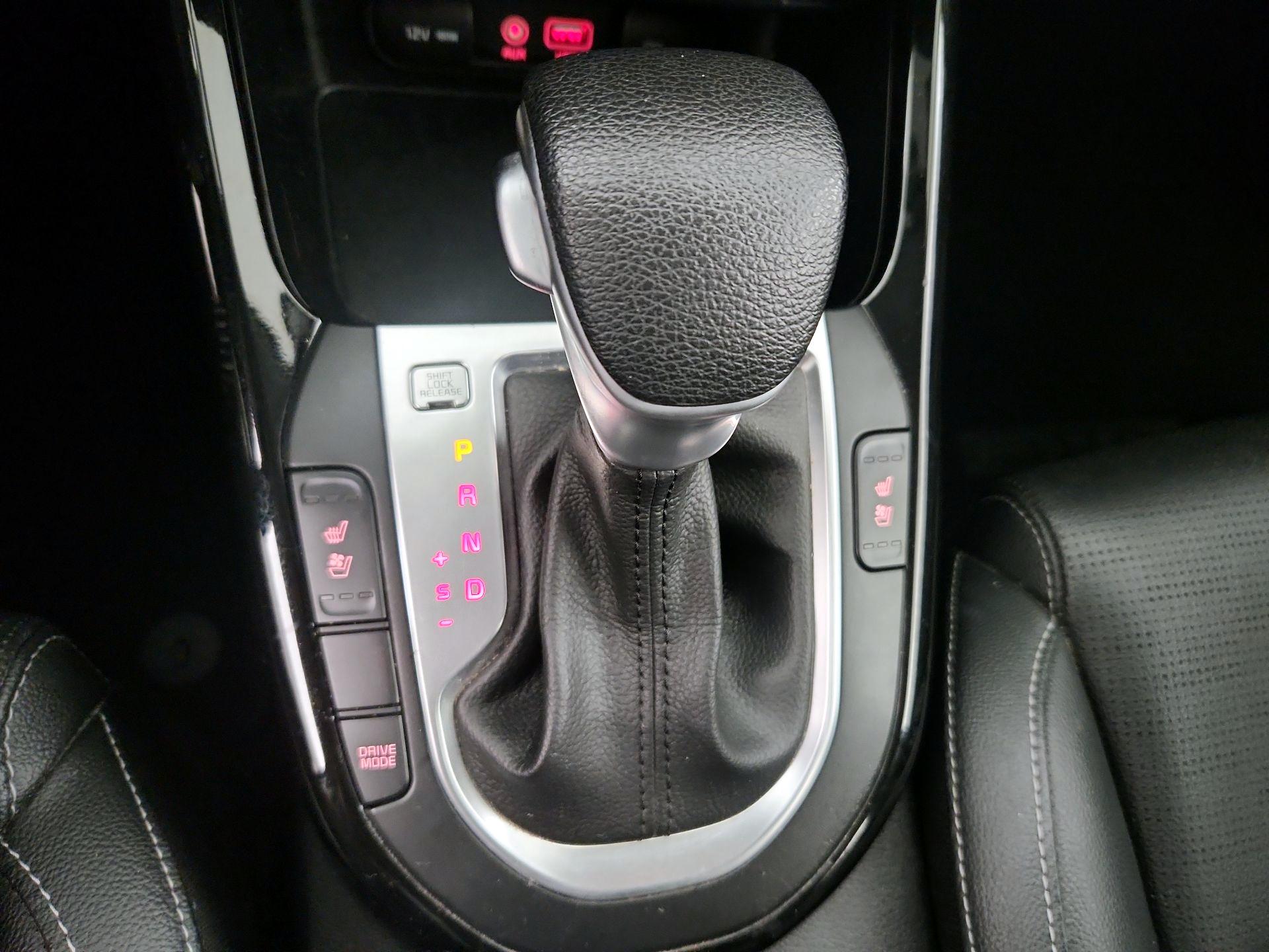 Thumbnail: 2021 Kia Forte - 17