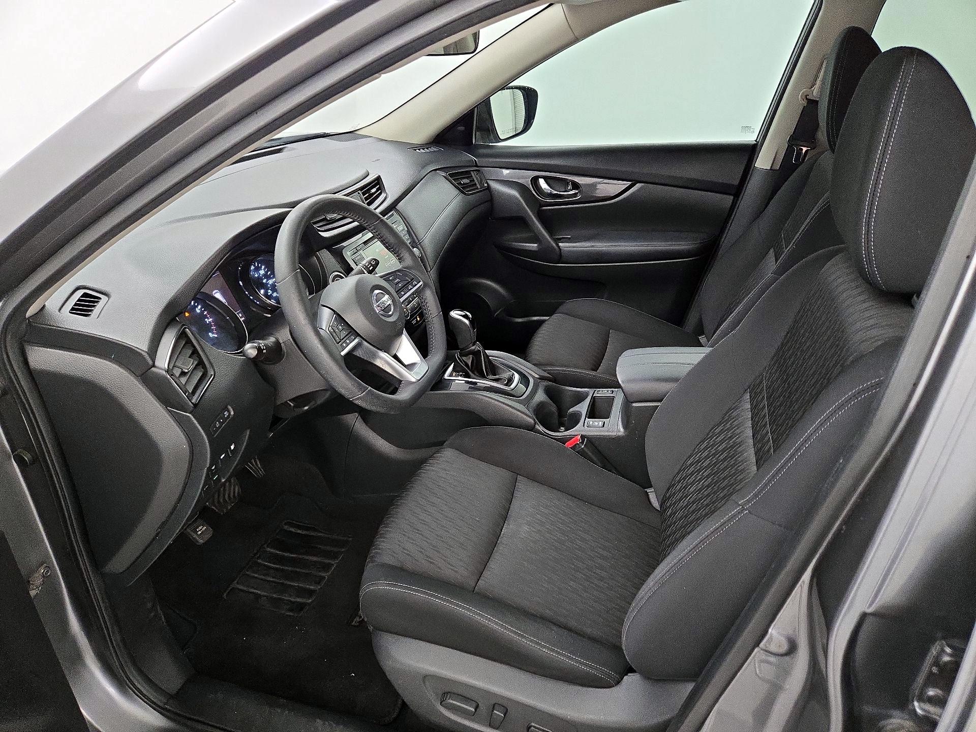 Thumbnail: 2020 Nissan Rogue - 11