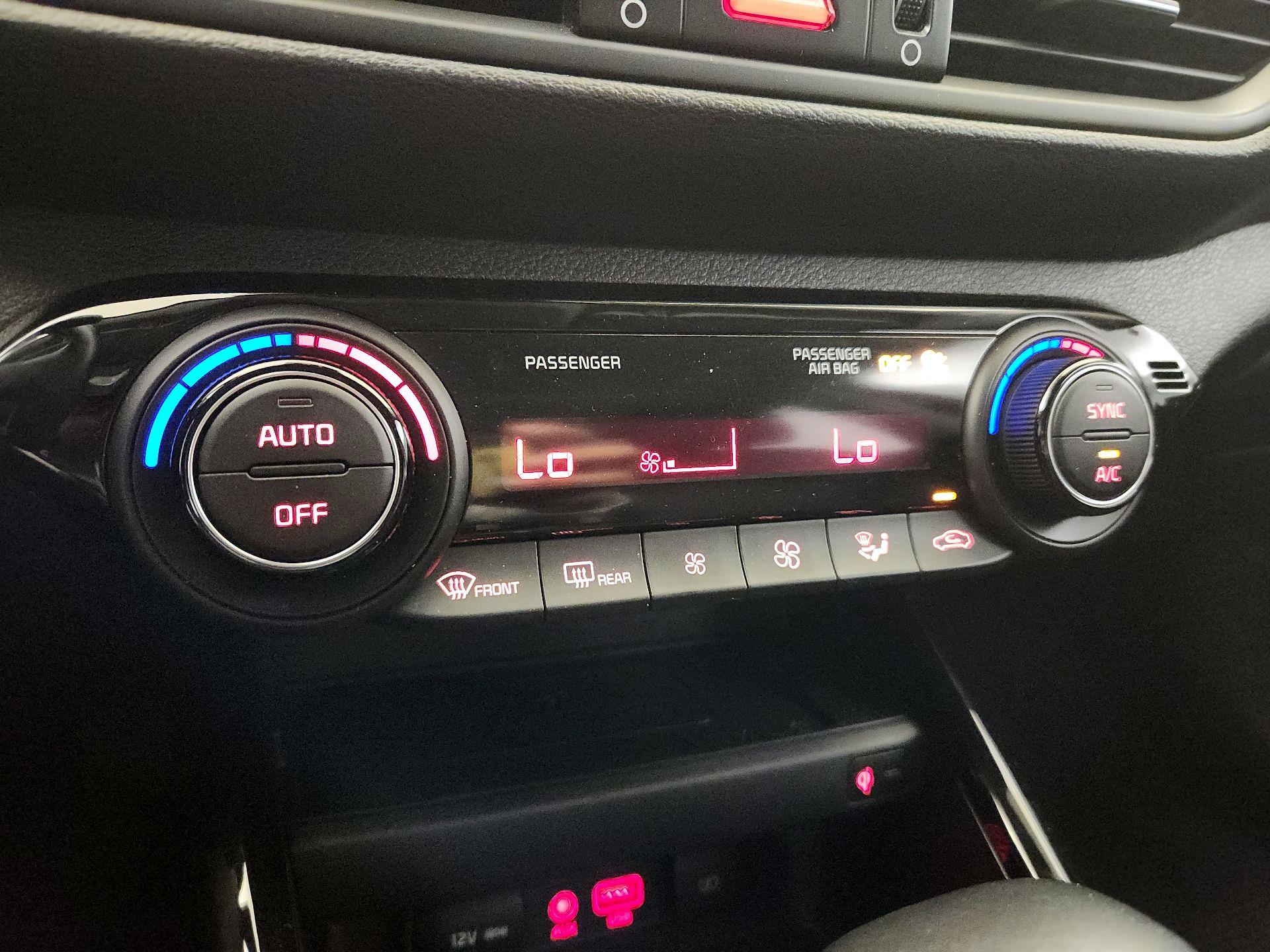 Thumbnail: 2019 Kia Forte - 16
