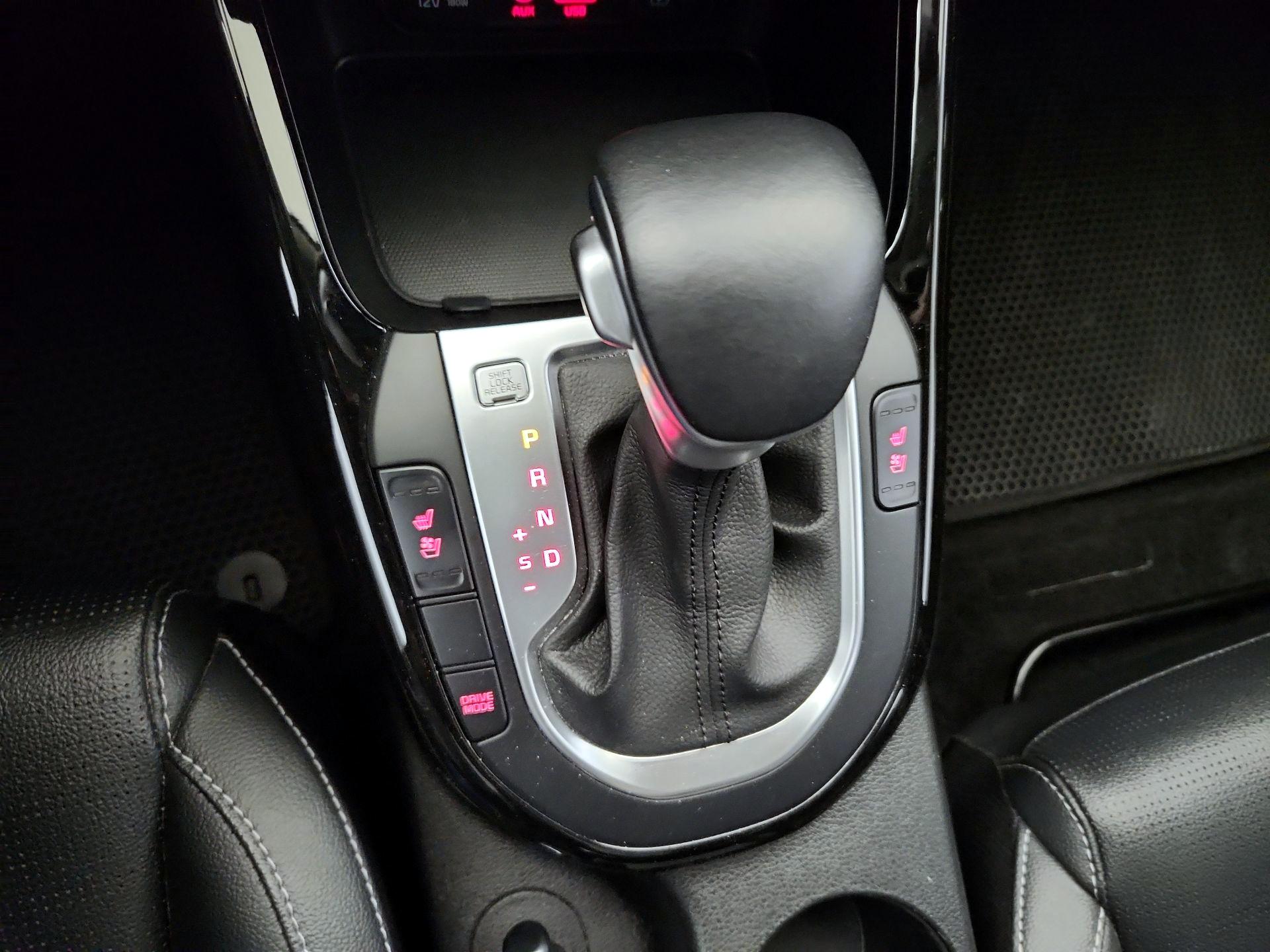 Thumbnail: 2019 Kia Forte - 17