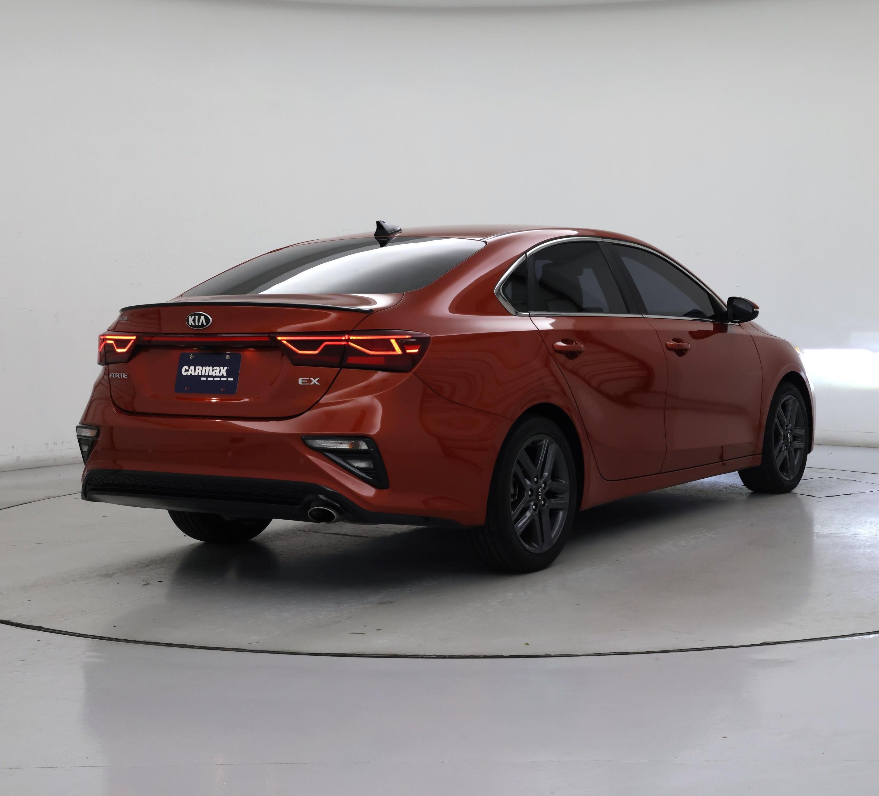 Thumbnail: 2019 Kia Forte - 8