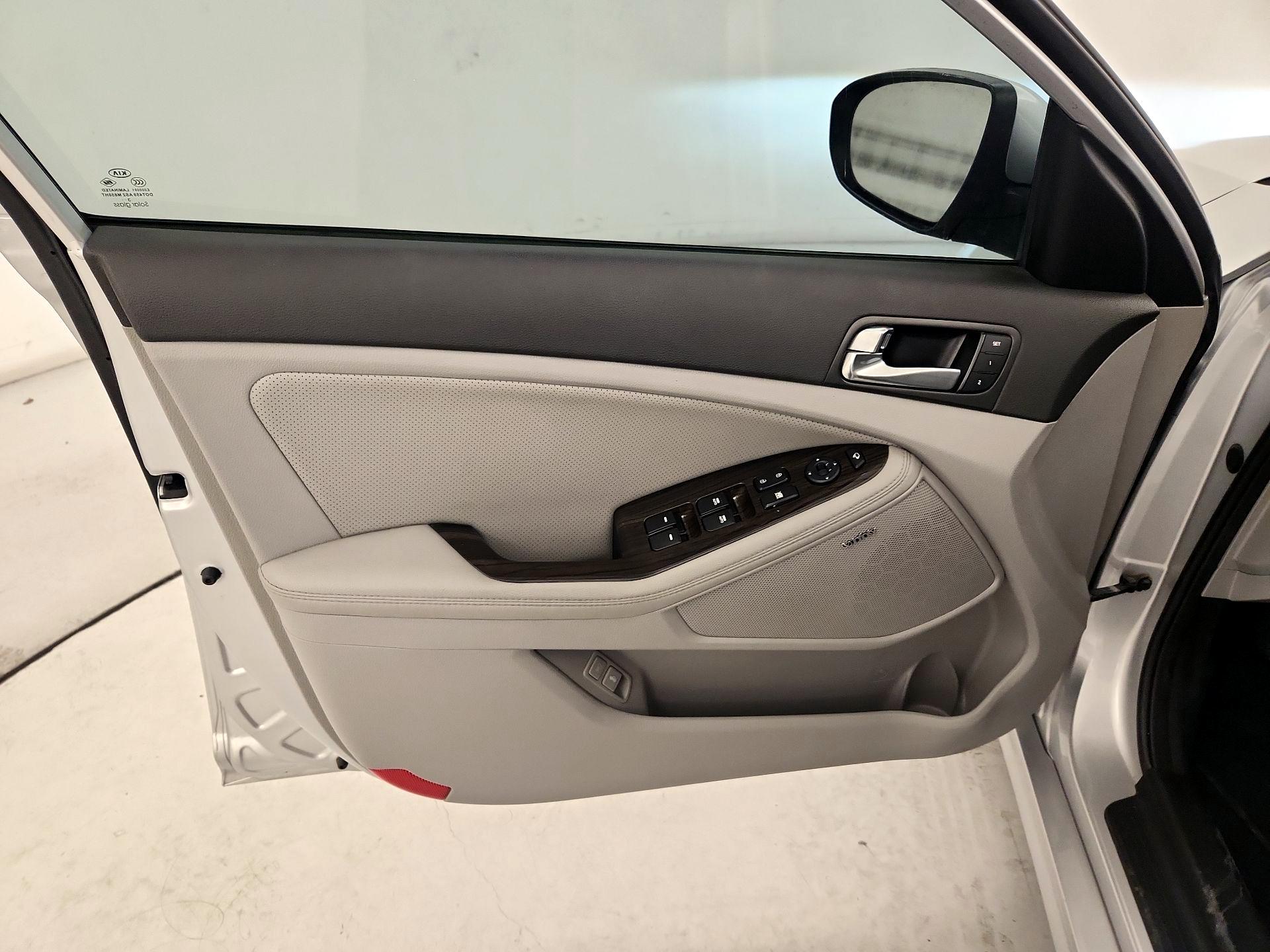 Thumbnail: 2014 Kia Optima - 12