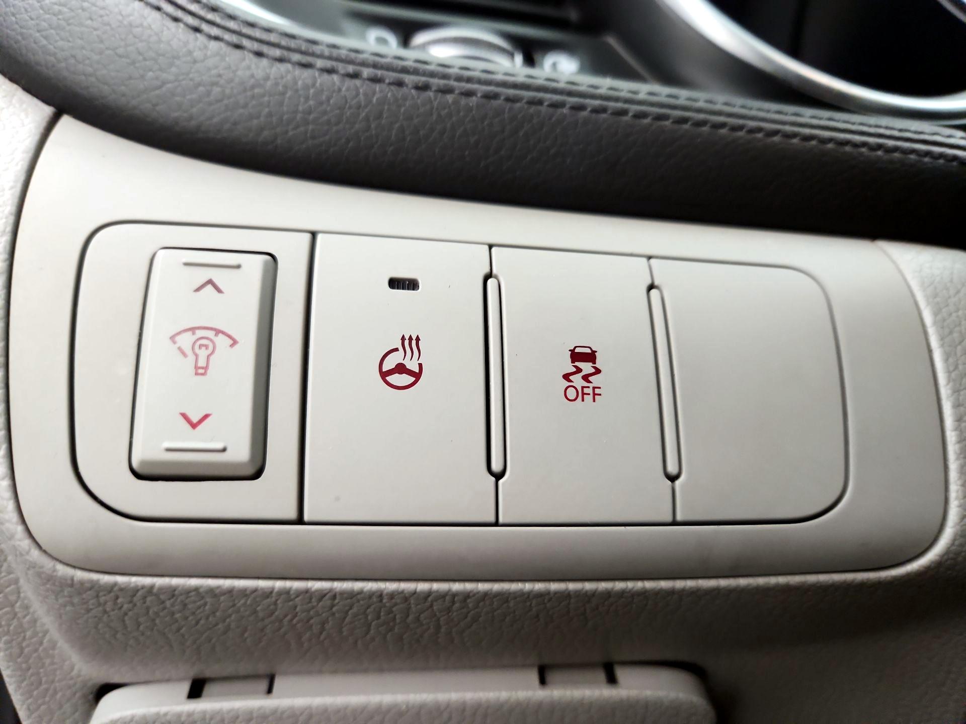 Thumbnail: 2014 Kia Optima - 13