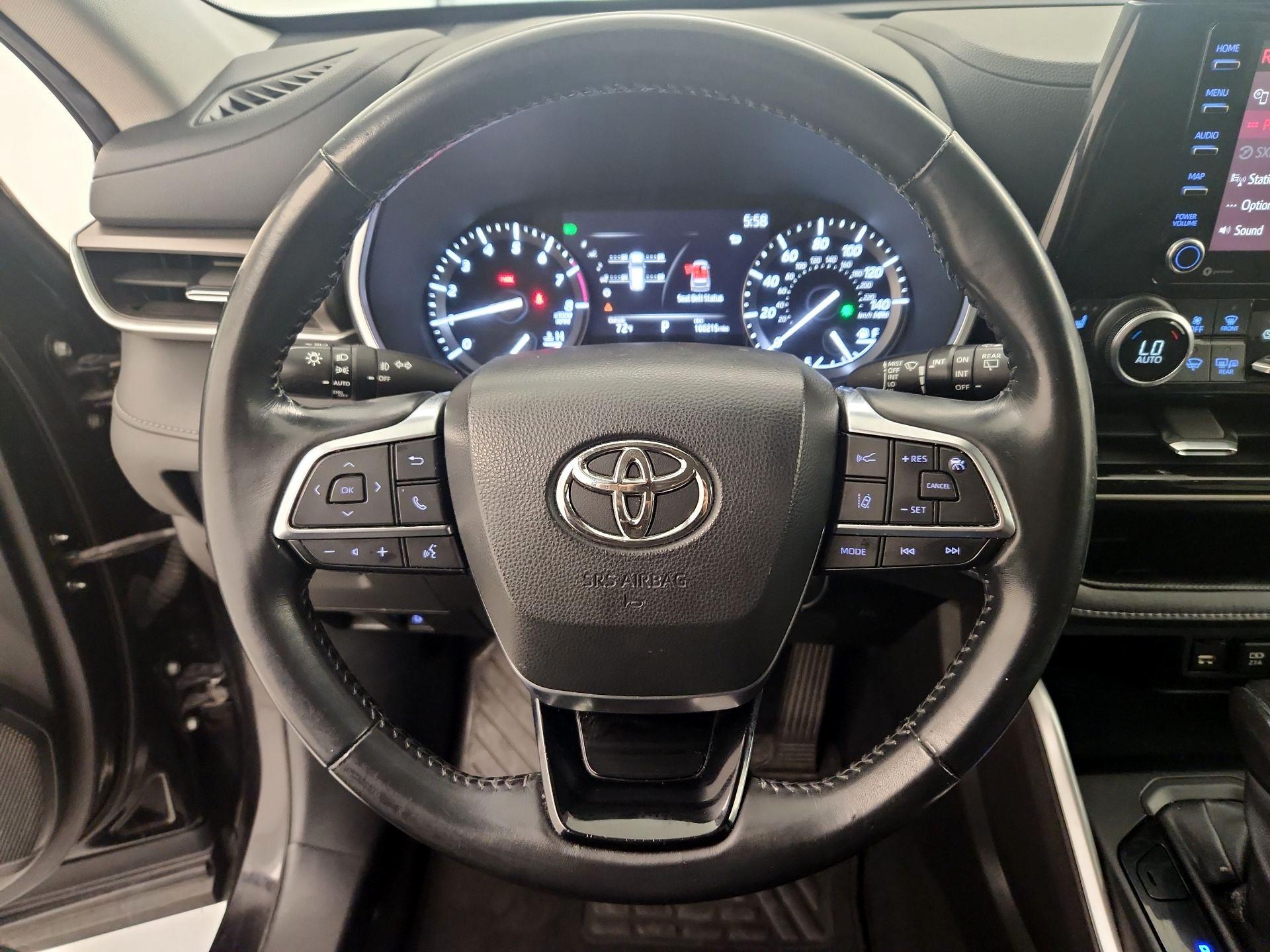 Thumbnail: 2021 Toyota Highlander - 10