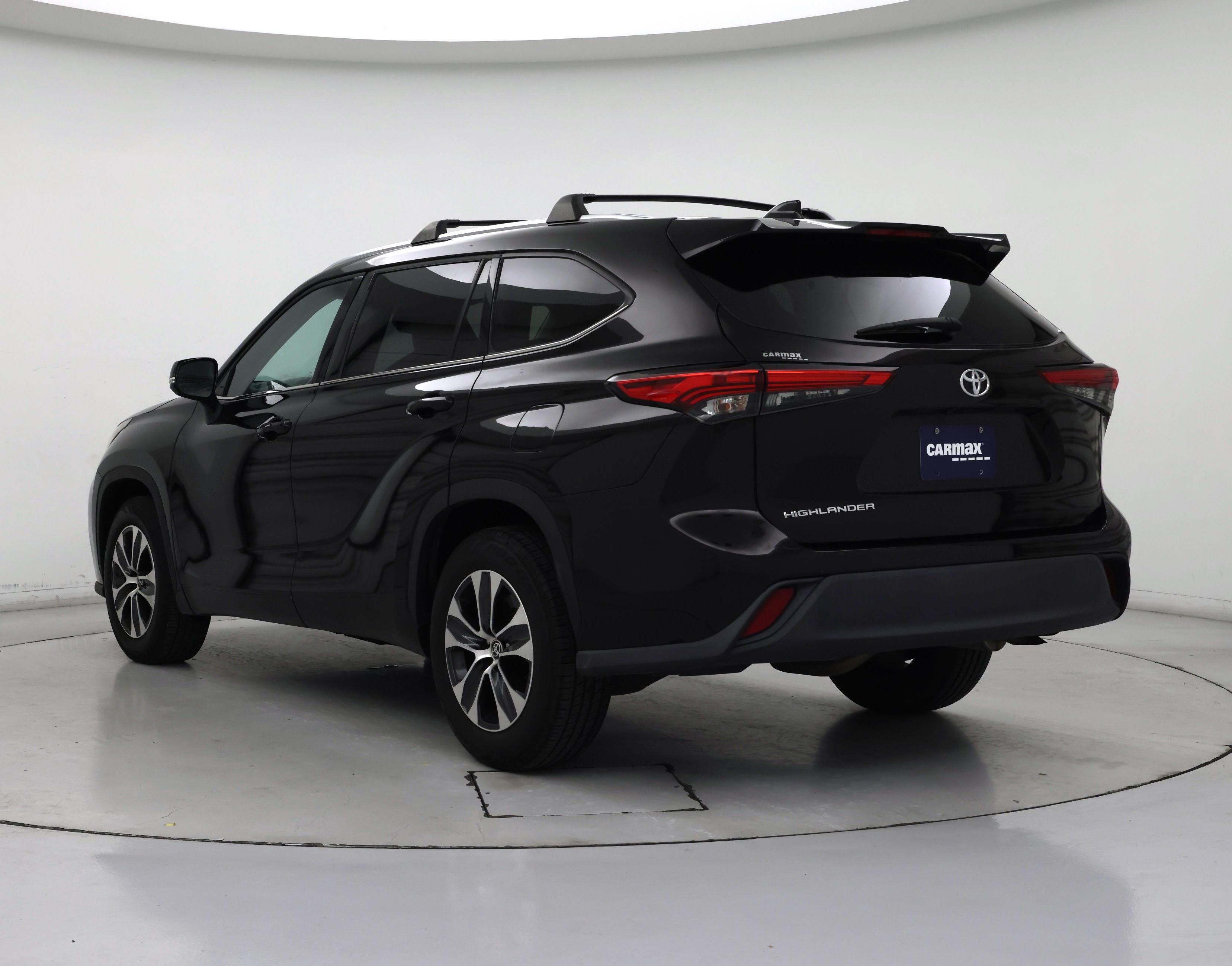 Thumbnail: 2021 Toyota Highlander - 2