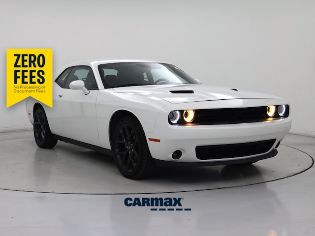 White 2021 Dodge Challenger Coupe Rear-Wheel Drive Automatic