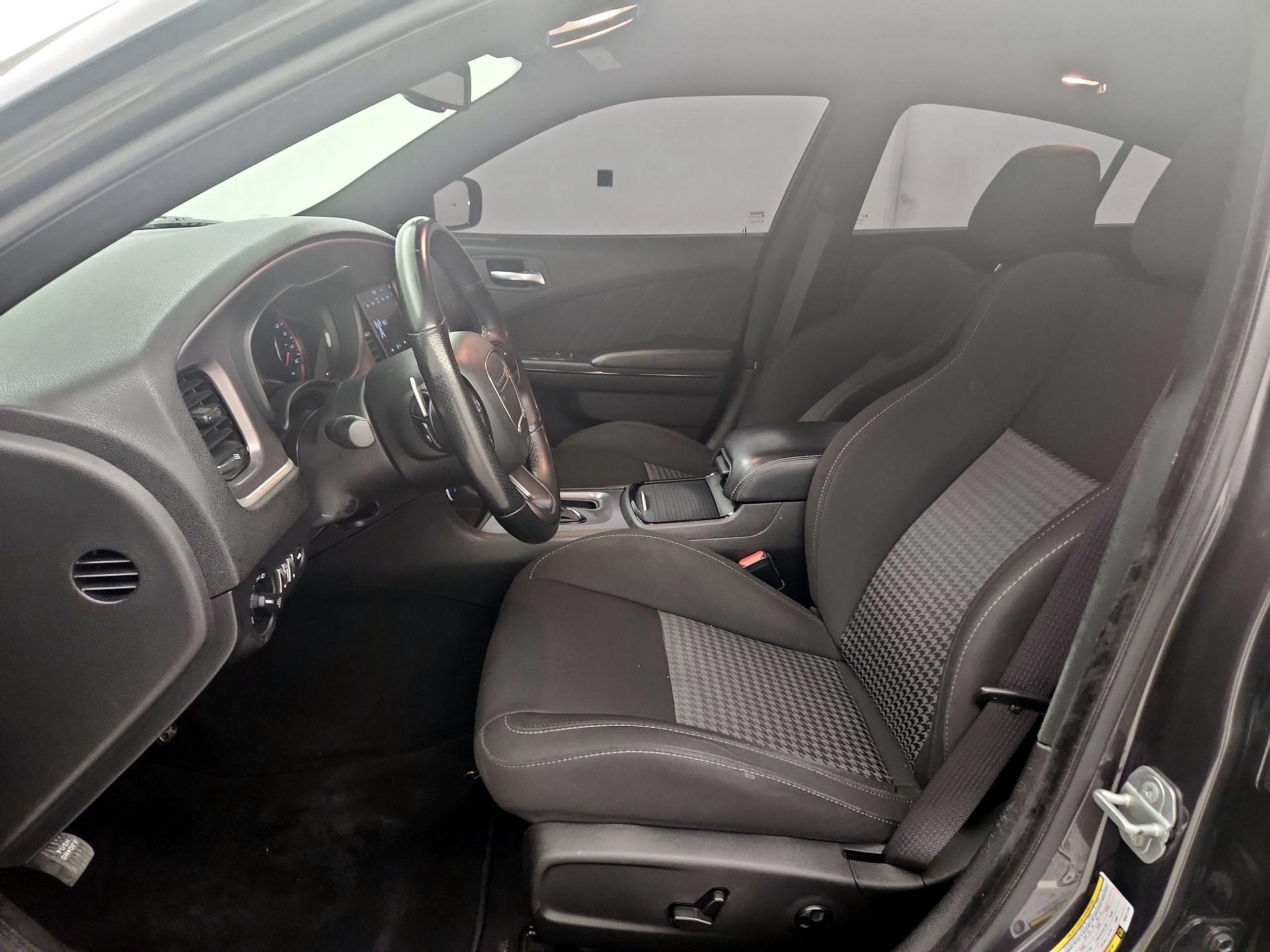 Thumbnail: 2021 Dodge Charger - 11