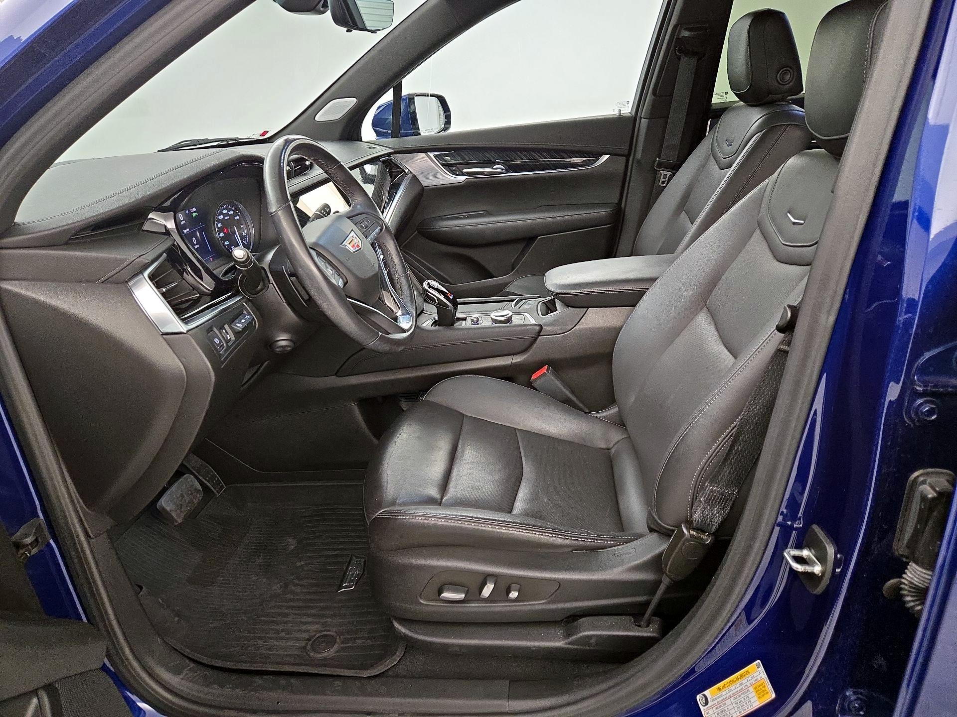 Thumbnail: 2024 Cadillac XT6 - 11