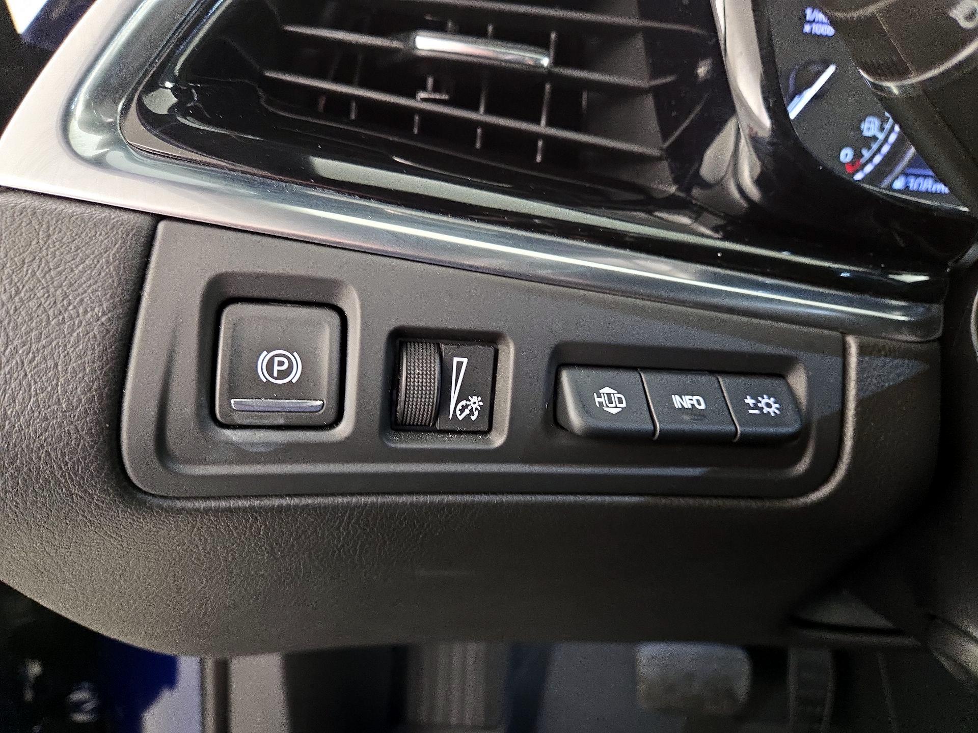 Thumbnail: 2024 Cadillac XT6 - 13