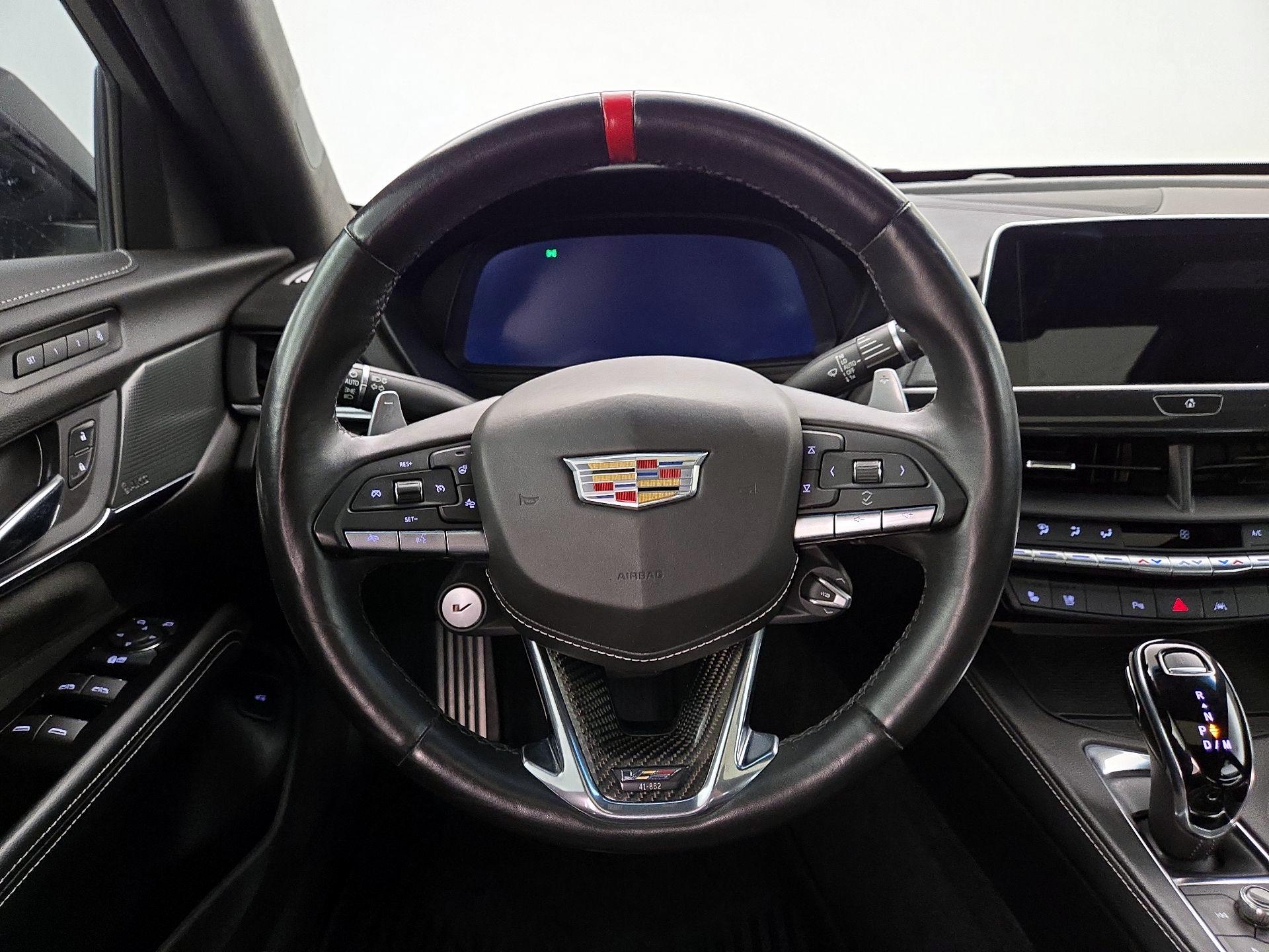 Thumbnail: 2022 Cadillac CT4 - 10