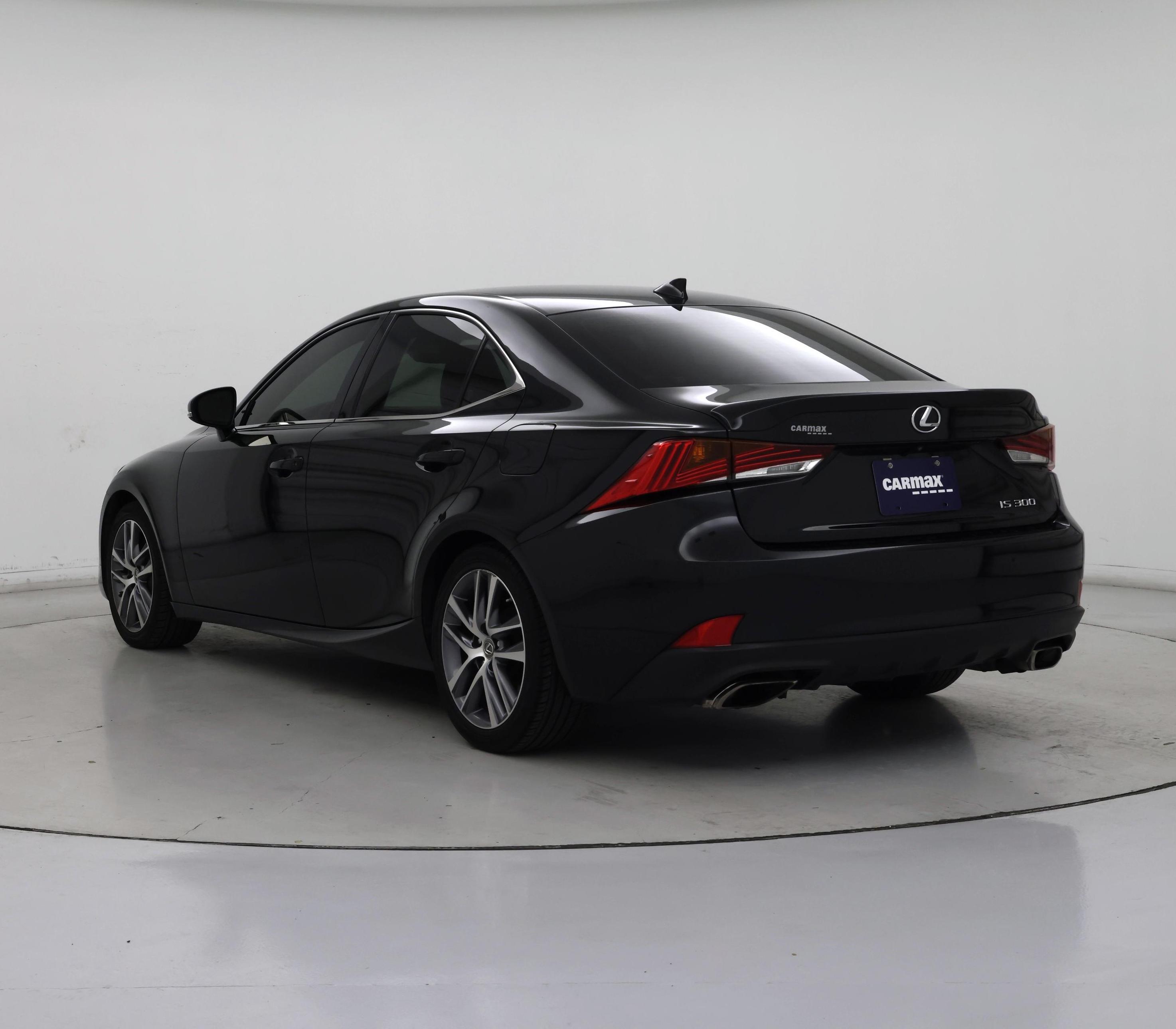 Thumbnail: 2020 Lexus IS - 2