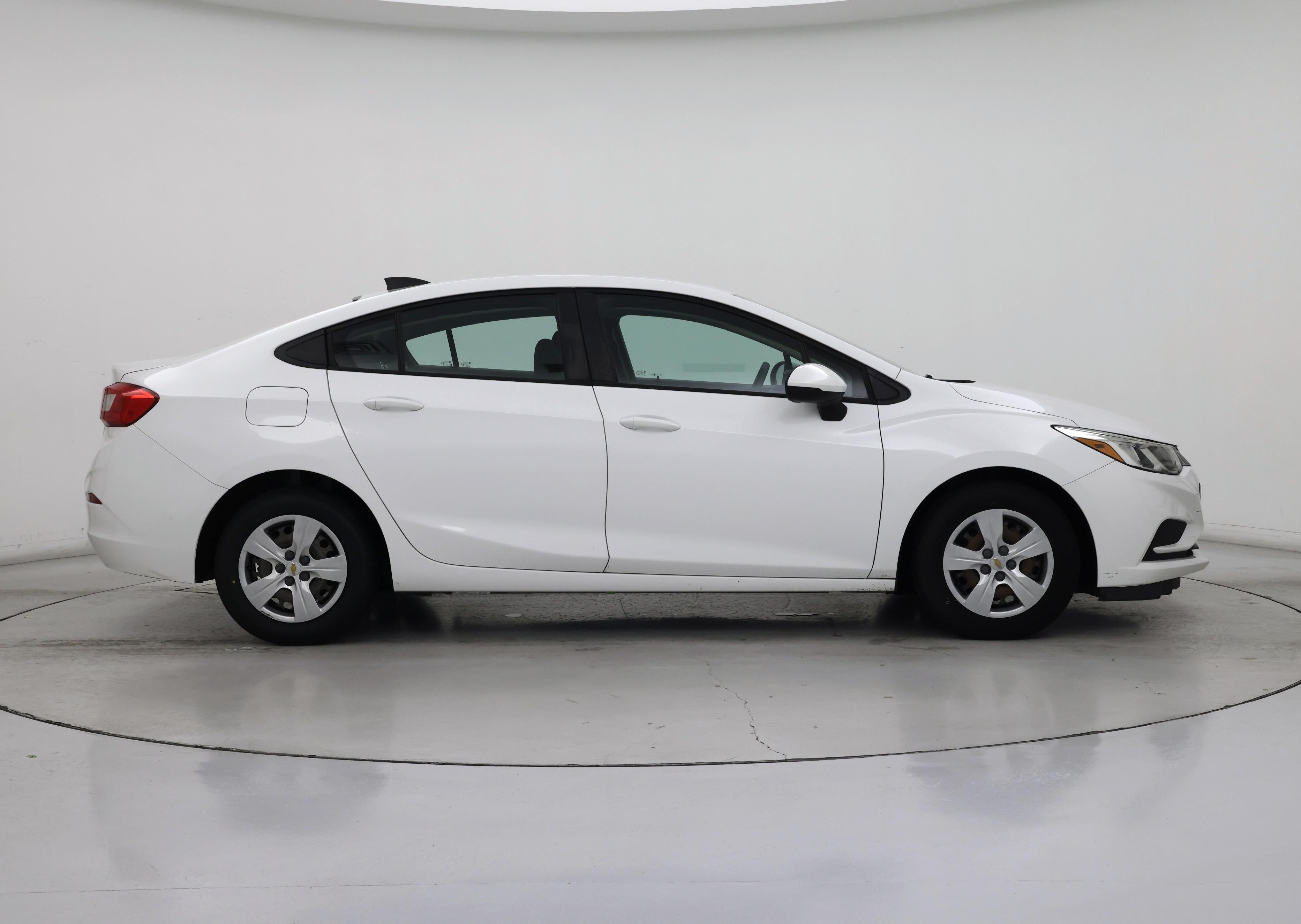 Thumbnail: 2018 Chevrolet Cruze - 7