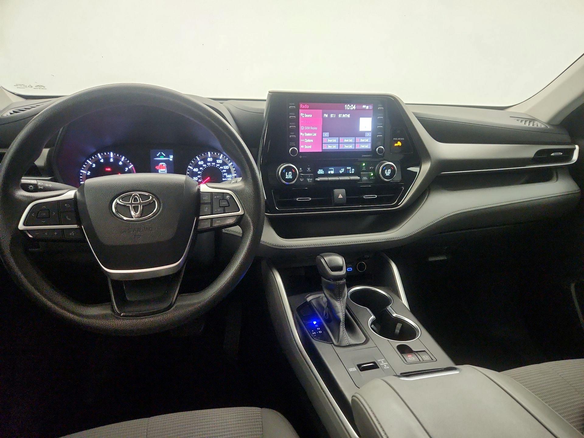 Thumbnail: 2022 Toyota Highlander - 9