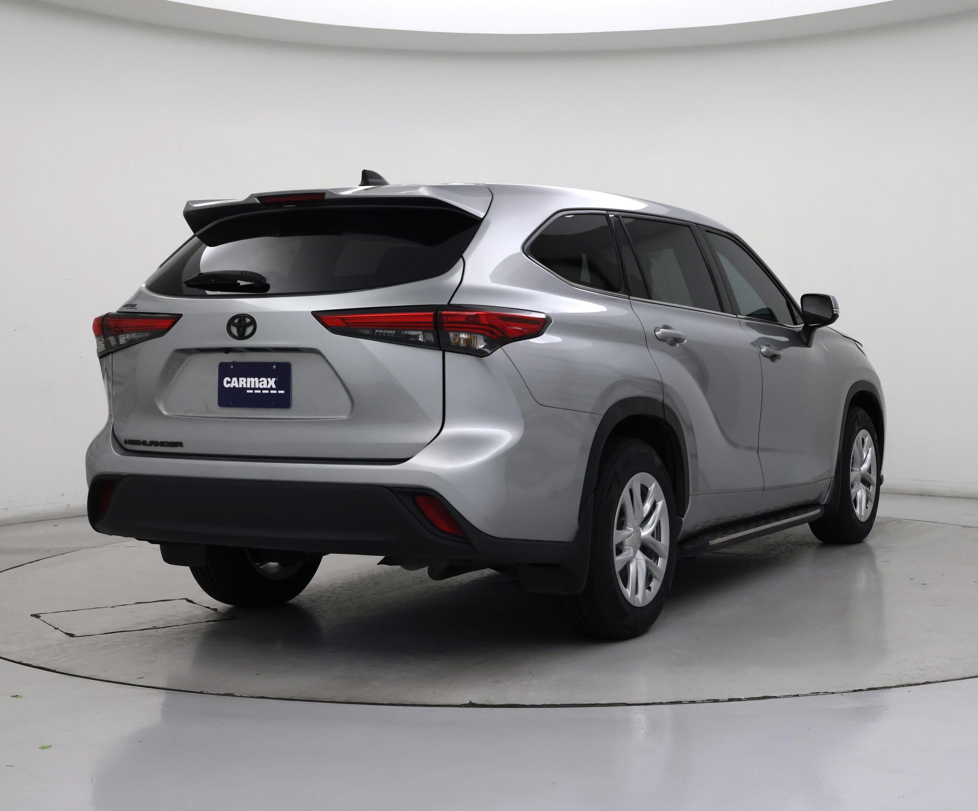 Thumbnail: 2022 Toyota Highlander - 8