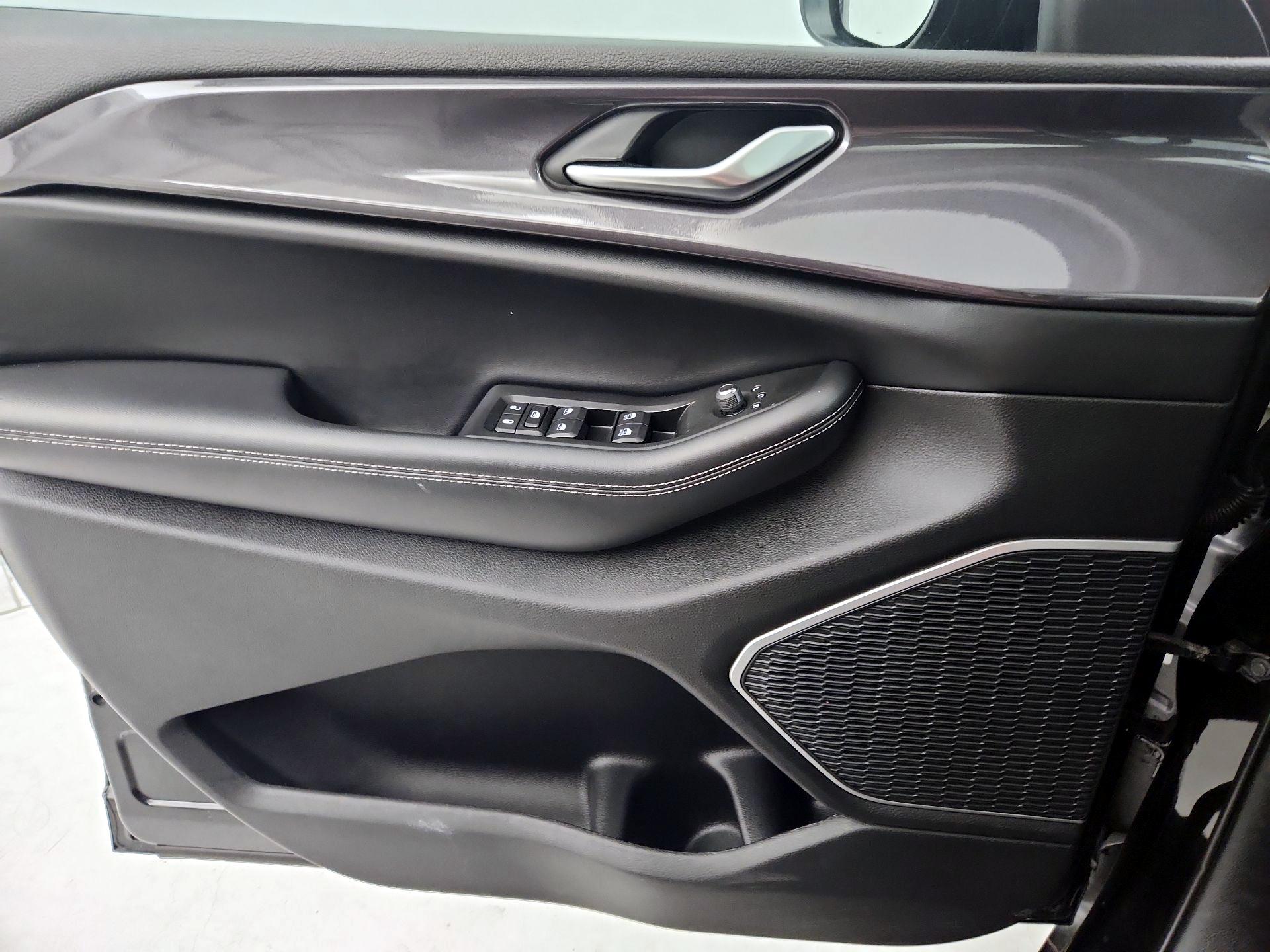 Thumbnail: 2021 Jeep Grand Cherokee L - 12