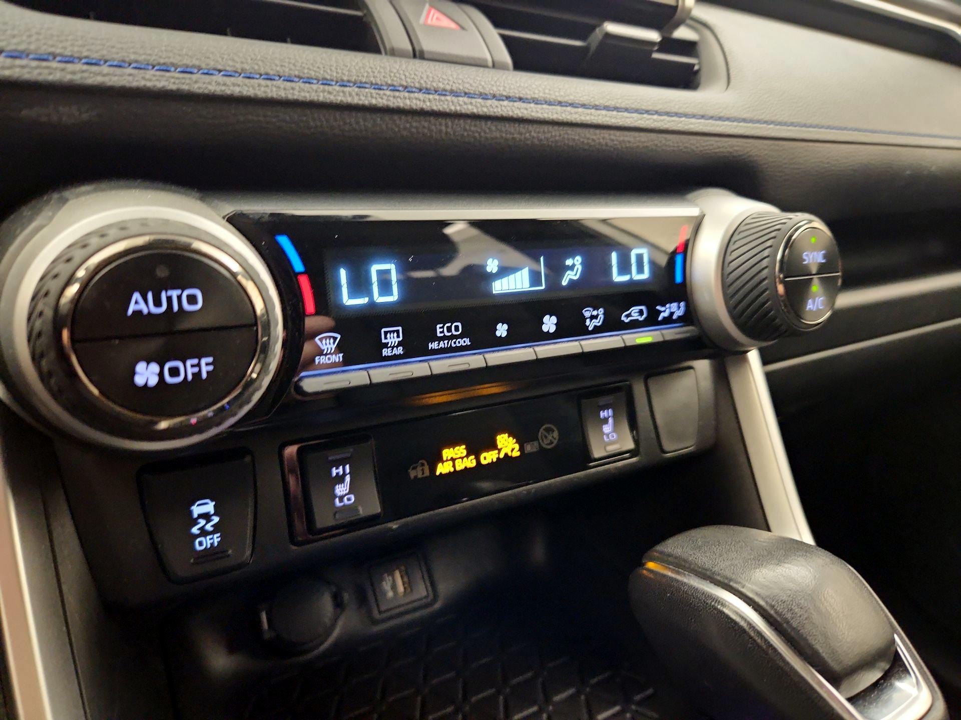 Thumbnail: 2024 Toyota RAV4 - 16