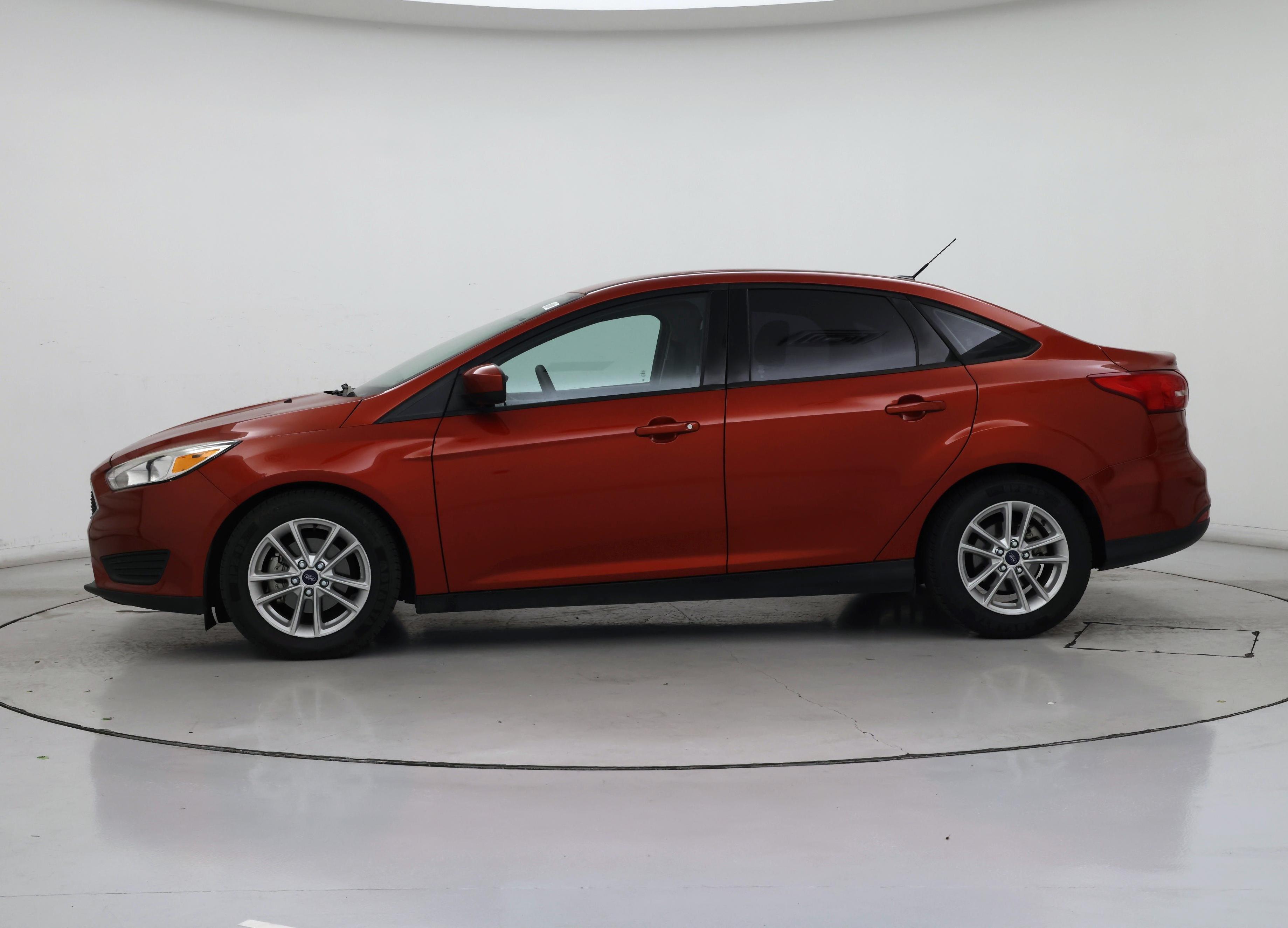 Thumbnail: 2018 Ford Focus - 3