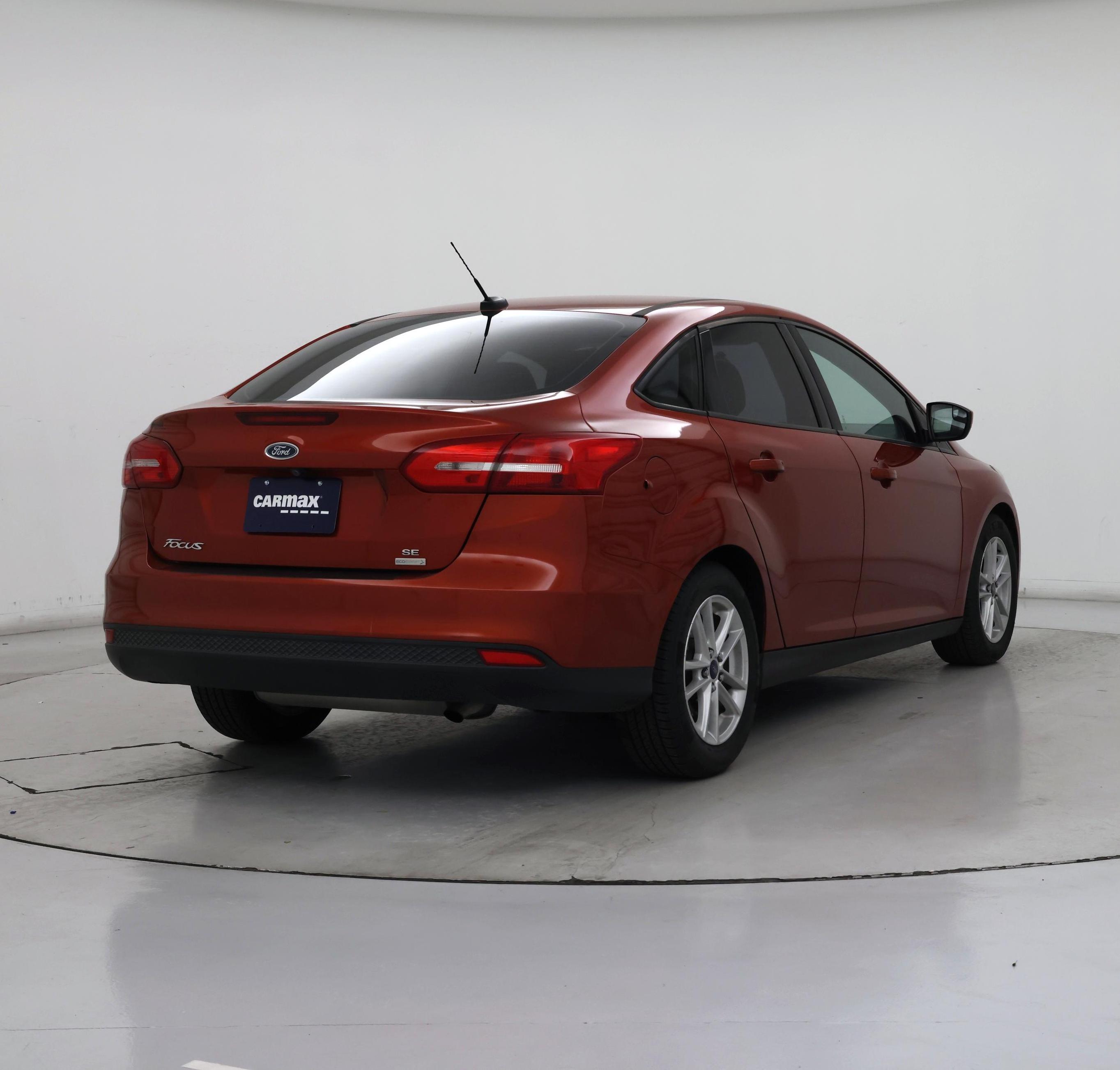 Thumbnail: 2018 Ford Focus - 8