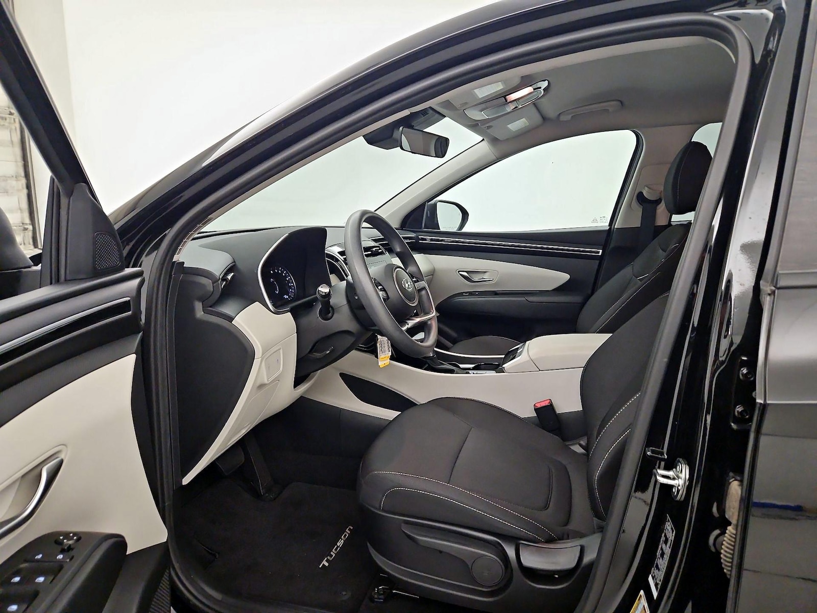 2024 Hyundai Tucson SE - Photo 12
