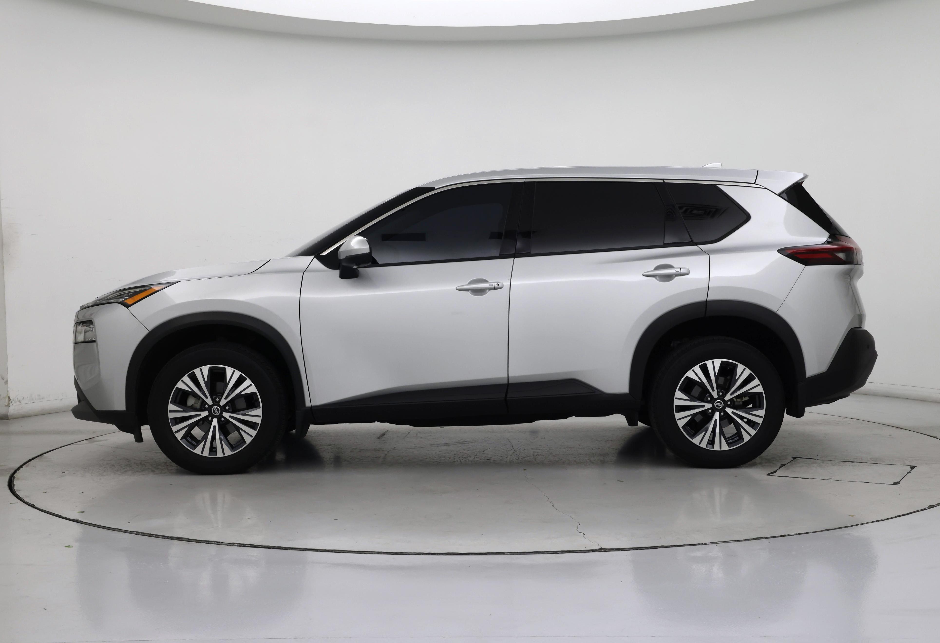 Thumbnail: 2021 Nissan Rogue - 3