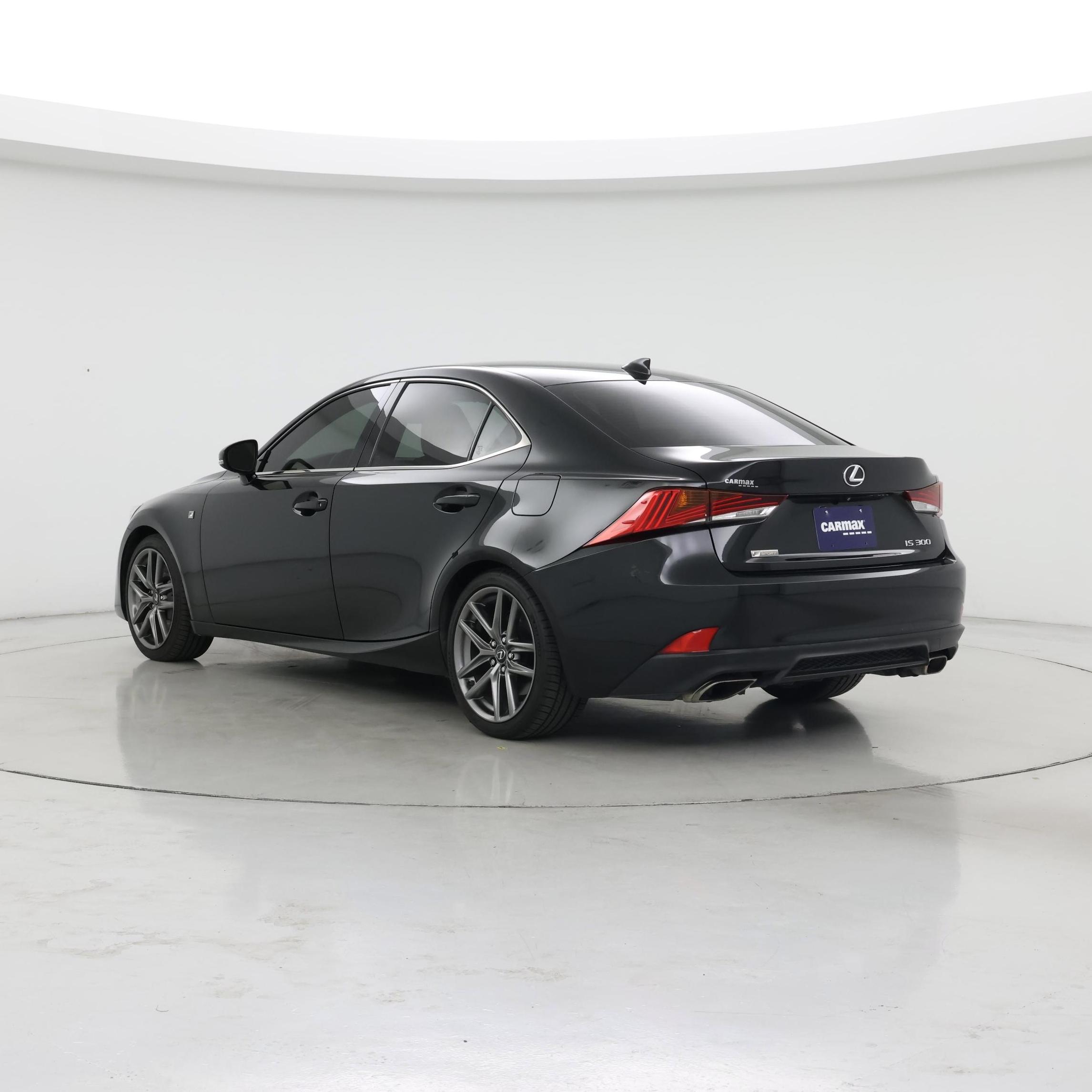 Thumbnail: 2018 Lexus IS - 2